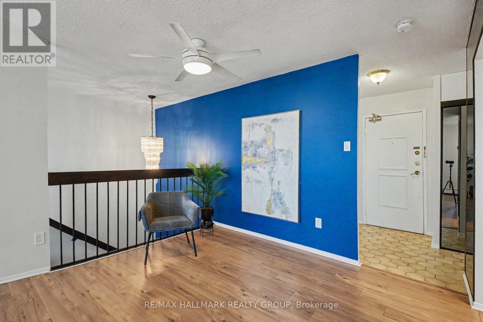 401 - 2630 Southvale Crescent Property Photo 4