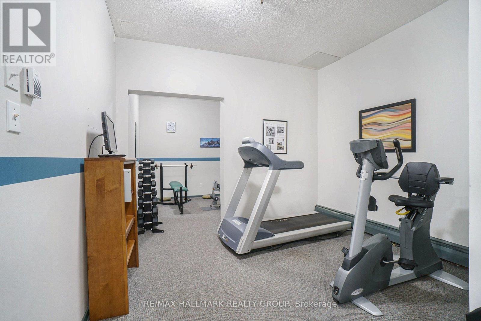 401 - 2630 Southvale Crescent Property Photo 23