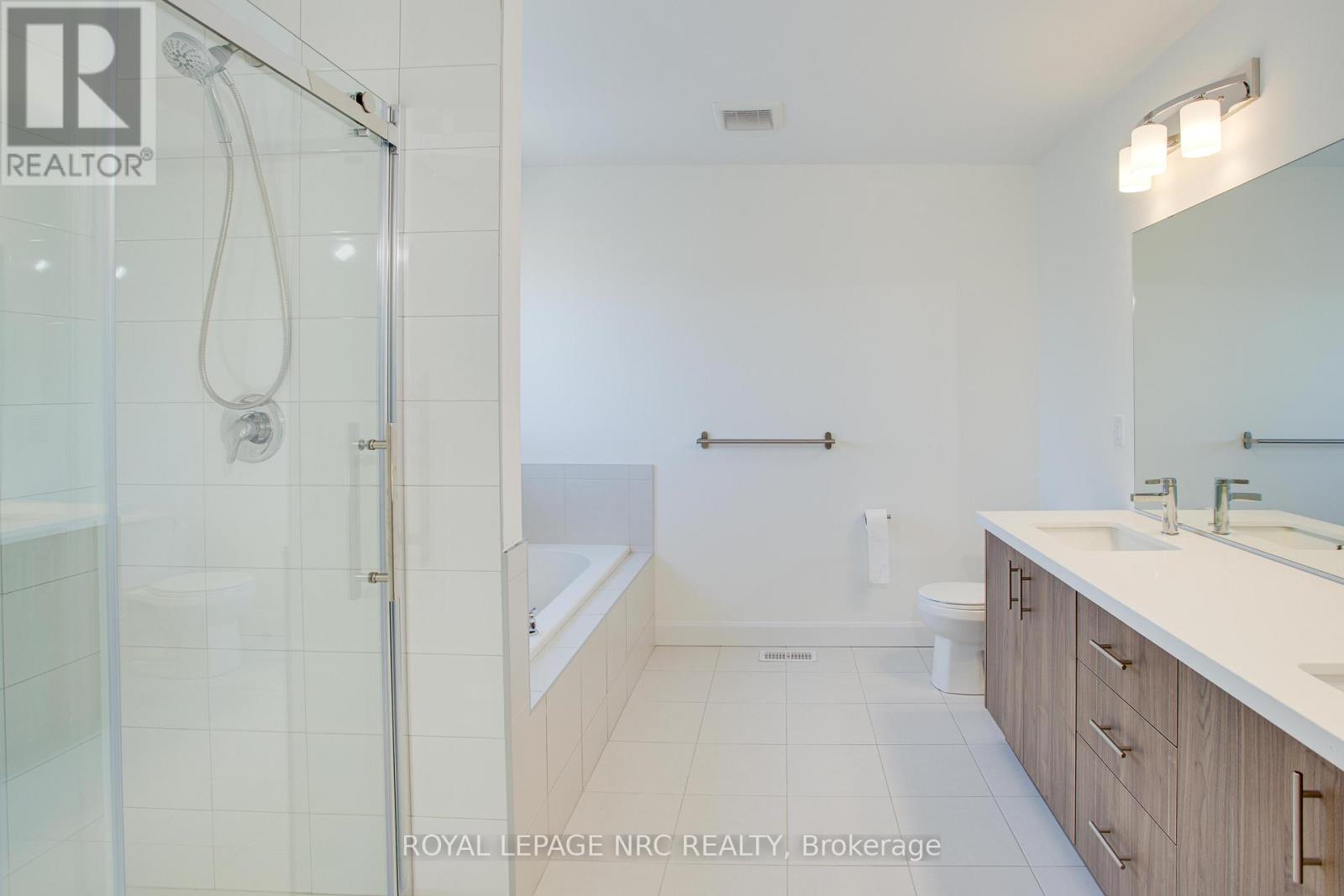 78 Beach Walk Crescent Property Photo 25