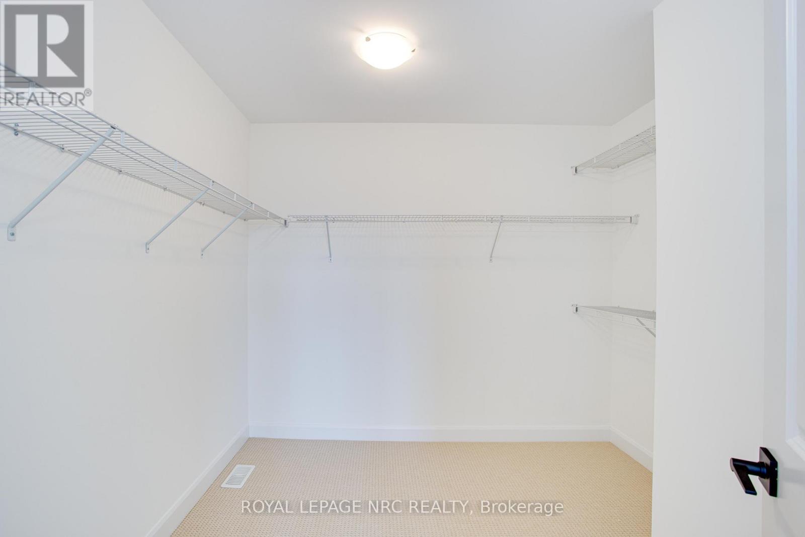 78 Beach Walk Crescent Property Photo 26
