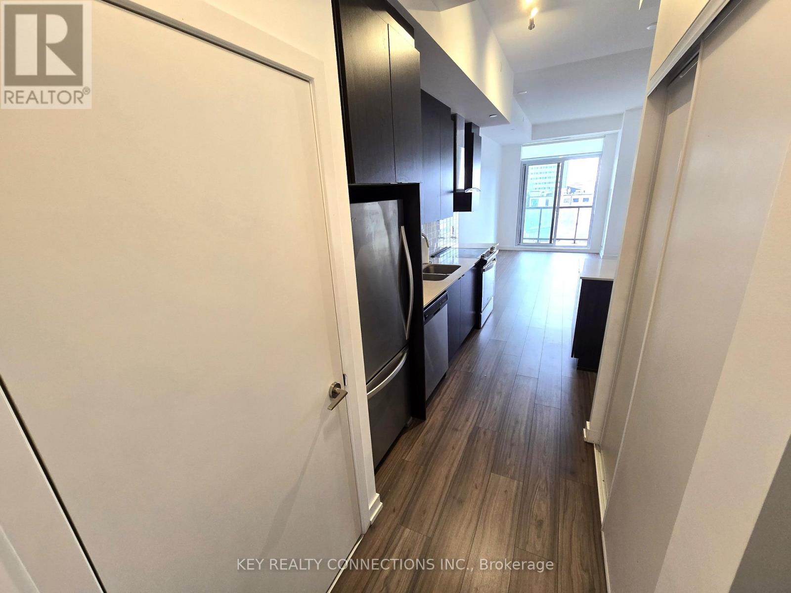 415 - 55 Duke Street W Property Photo 5