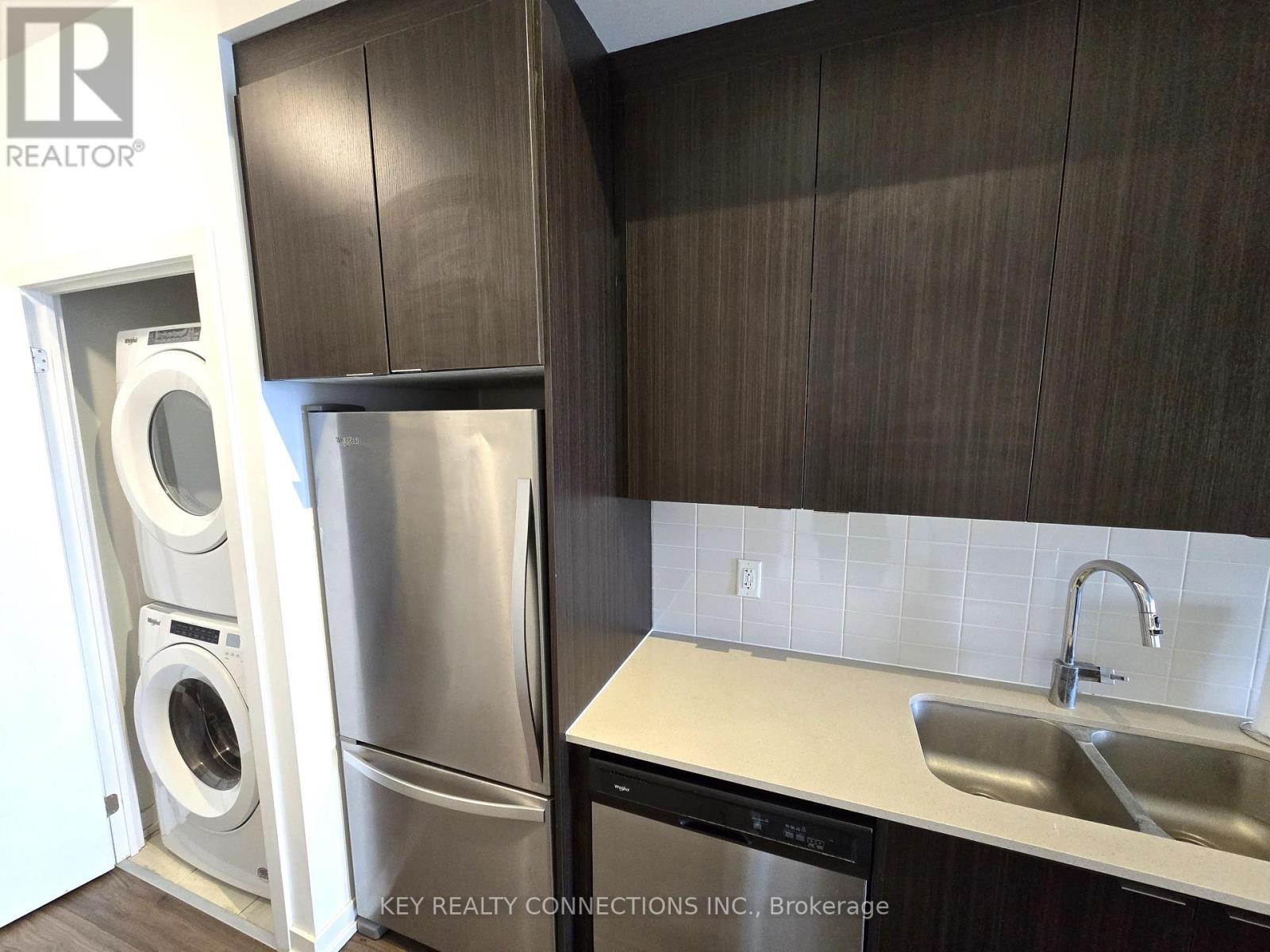 415 - 55 Duke Street W Property Photo 9