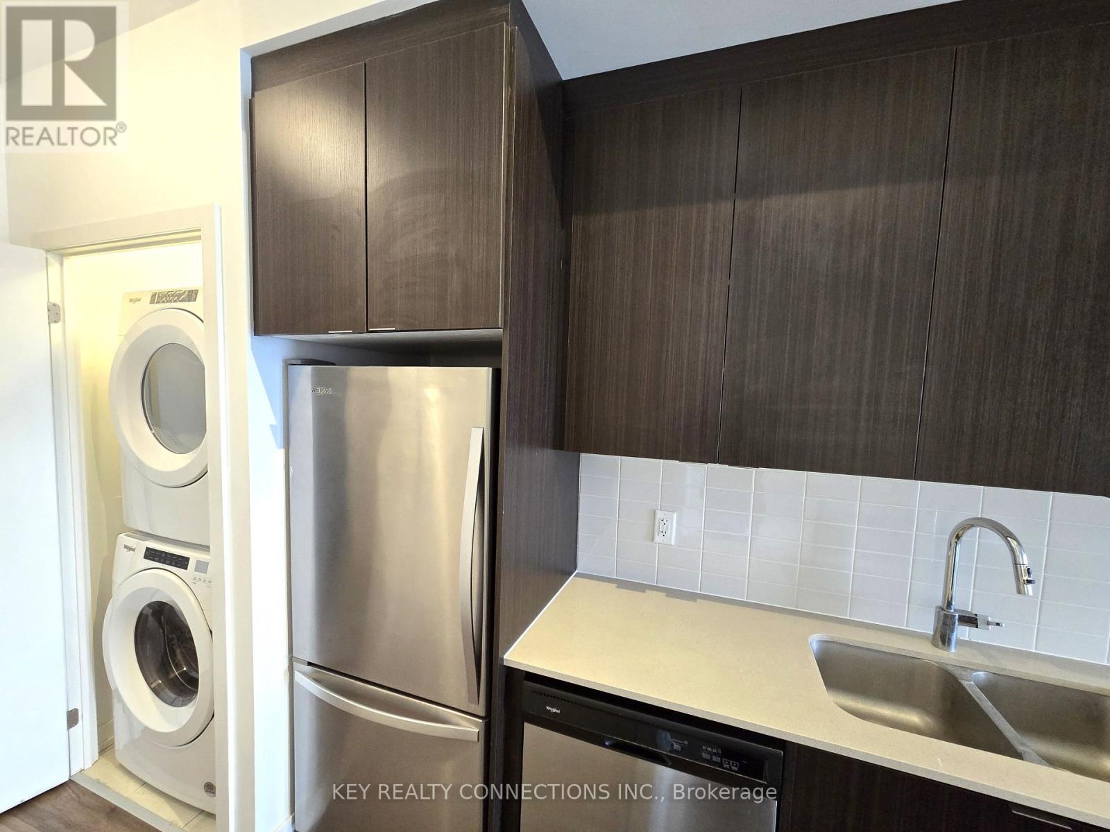 415 - 55 Duke Street W Property Photo 10