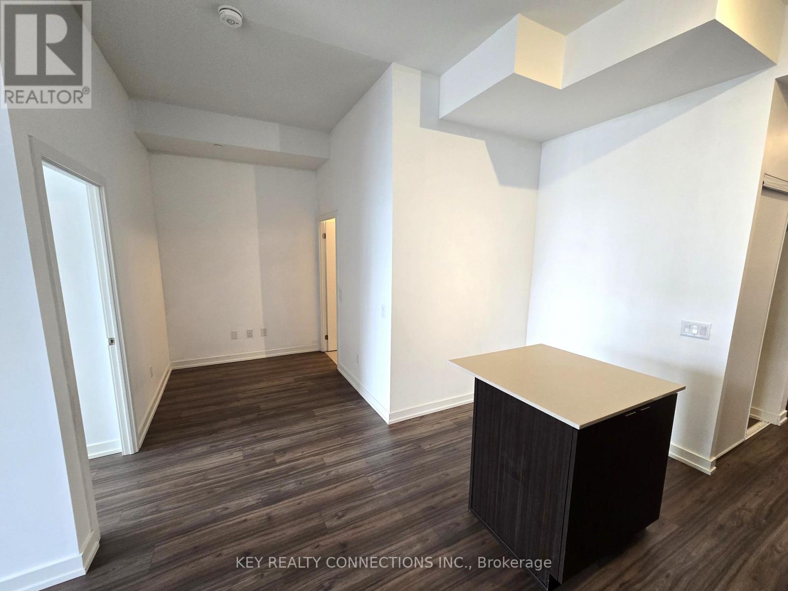 415 - 55 Duke Street W Property Photo 14