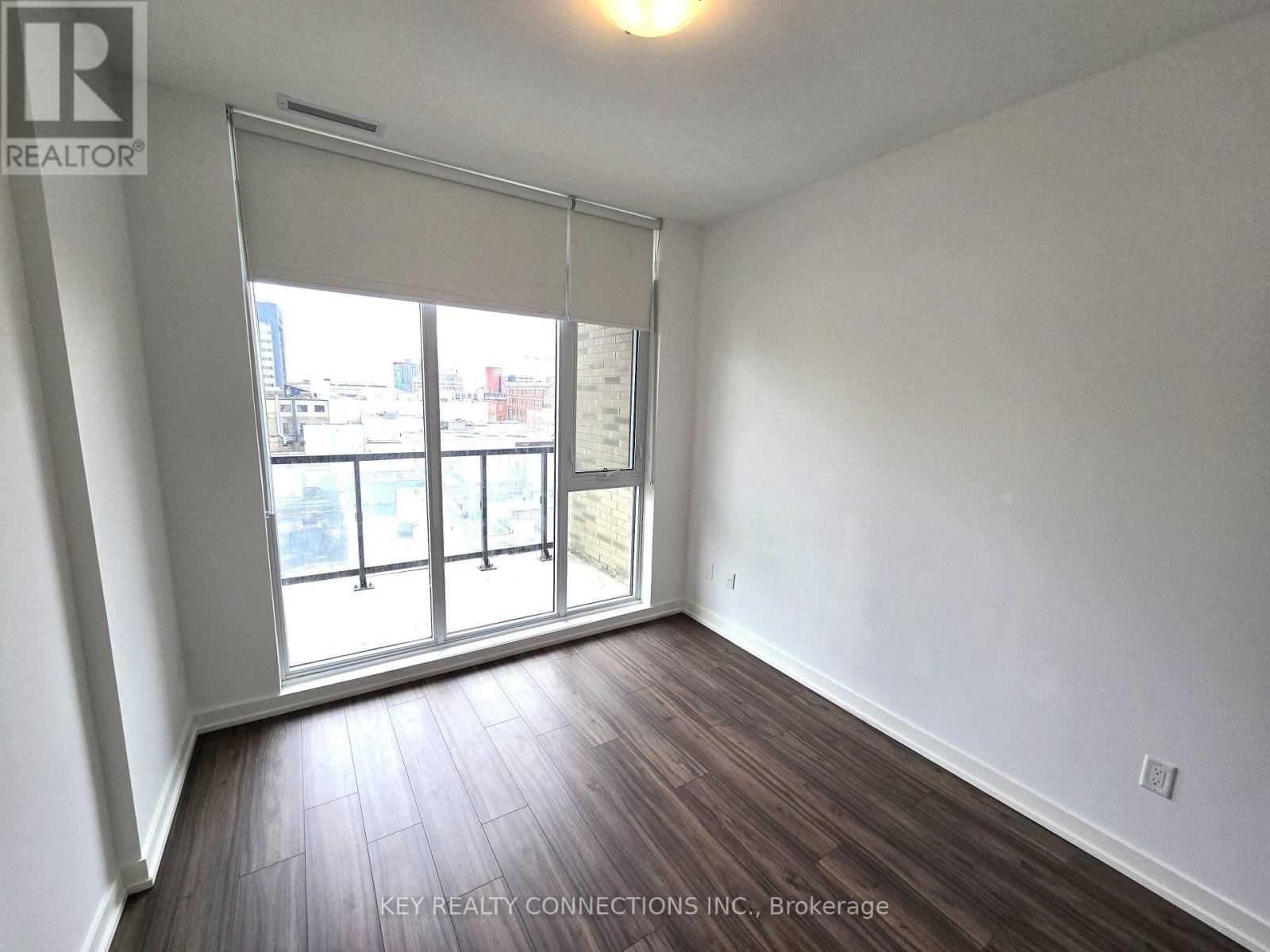 415 - 55 Duke Street W Property Photo 19