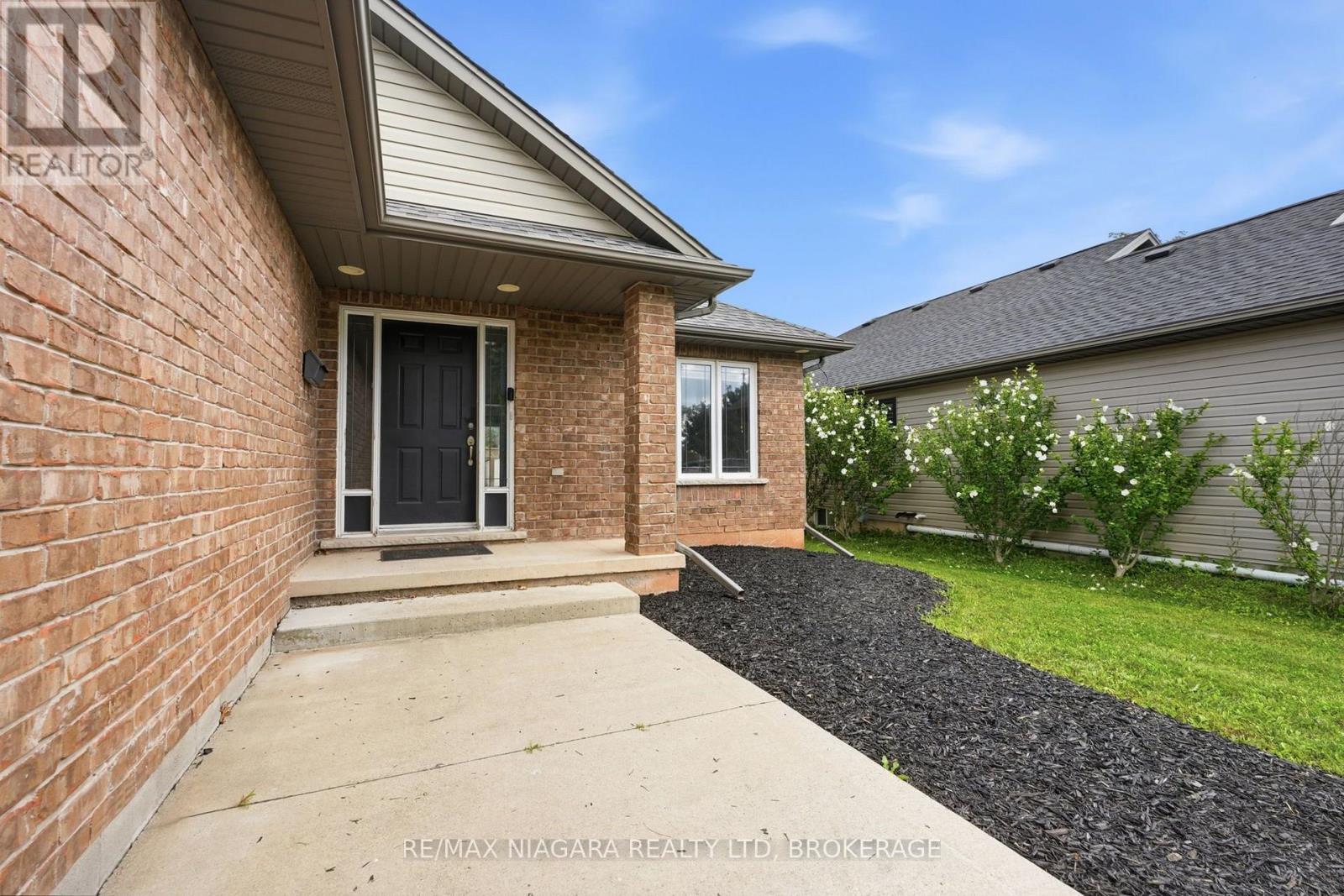 262 Draper's Street Property Photo 3