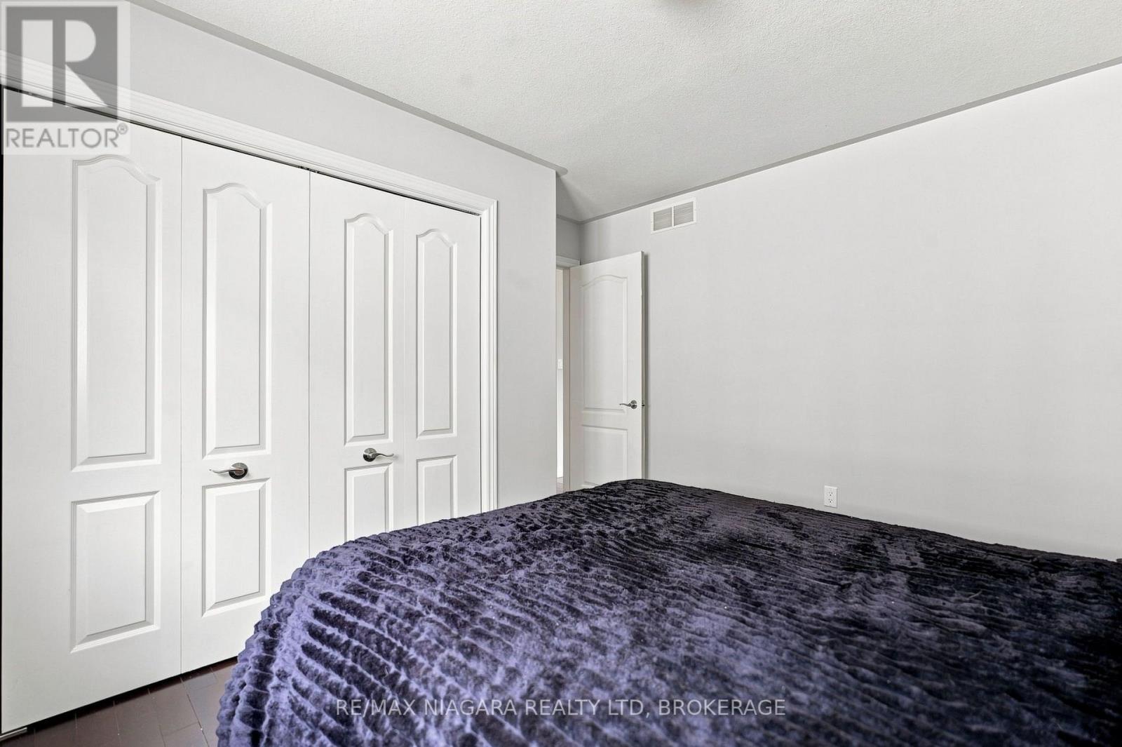 262 Draper's Street Property Photo 11
