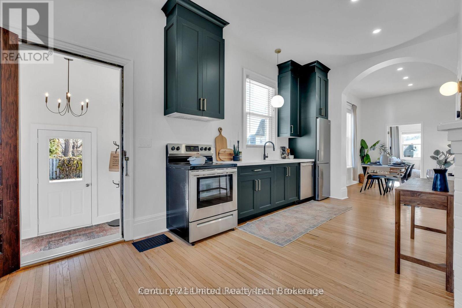 385 George Street Property Photo 5