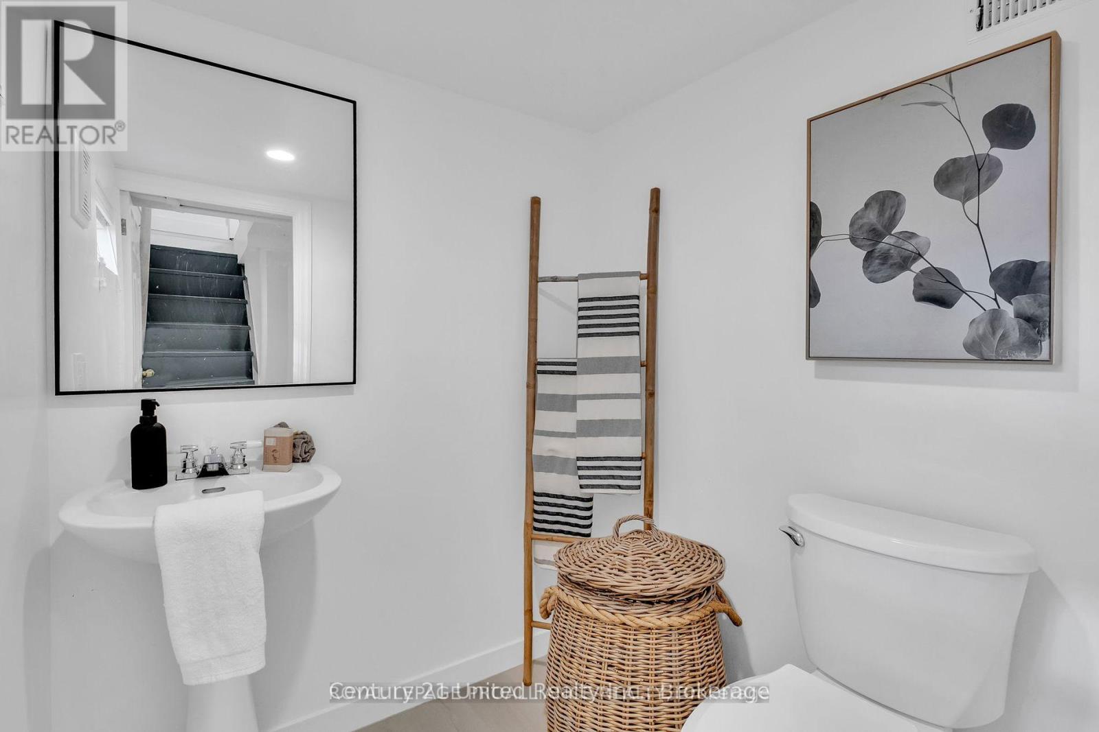 385 George Street Property Photo 17