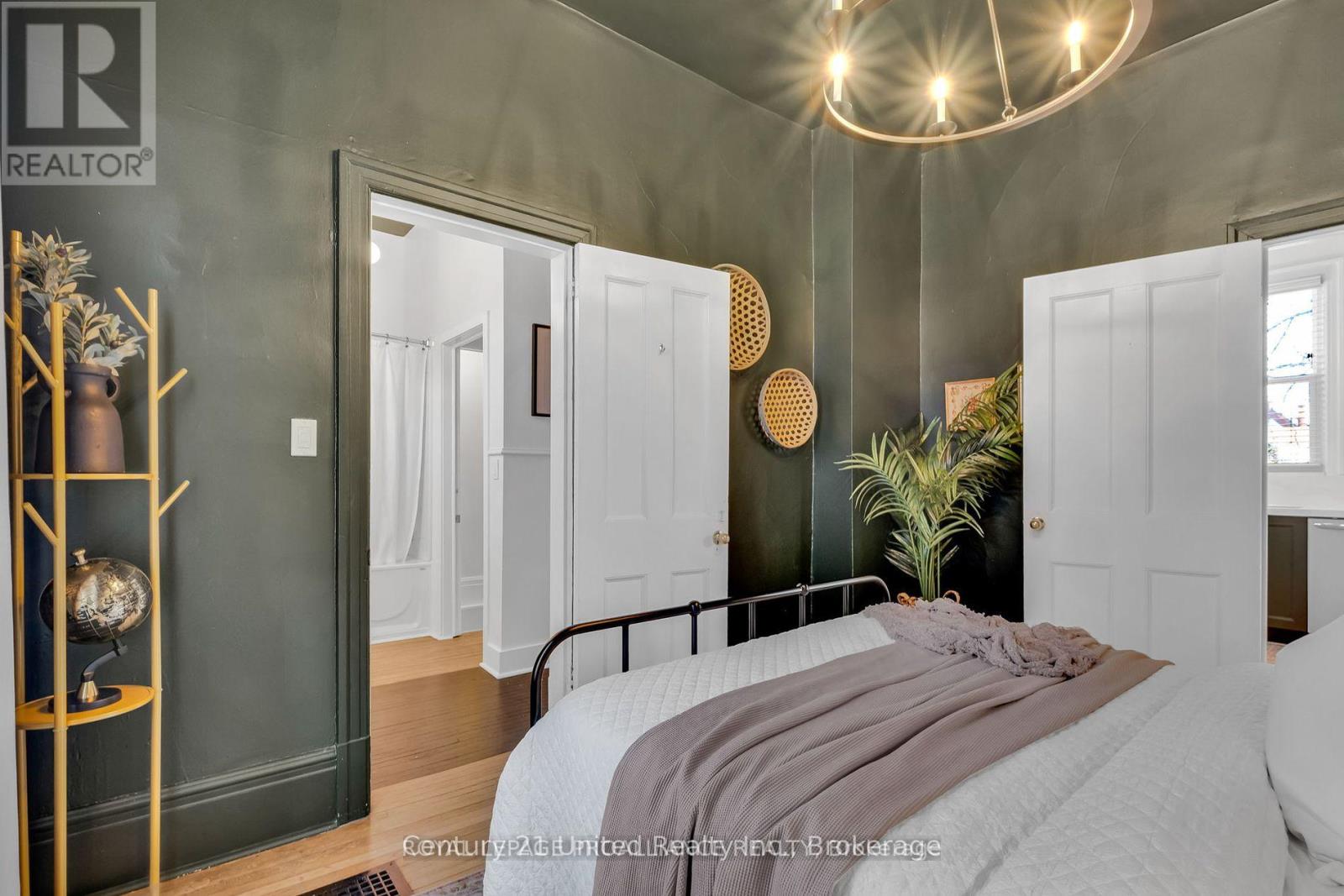 385 George Street Property Photo 26