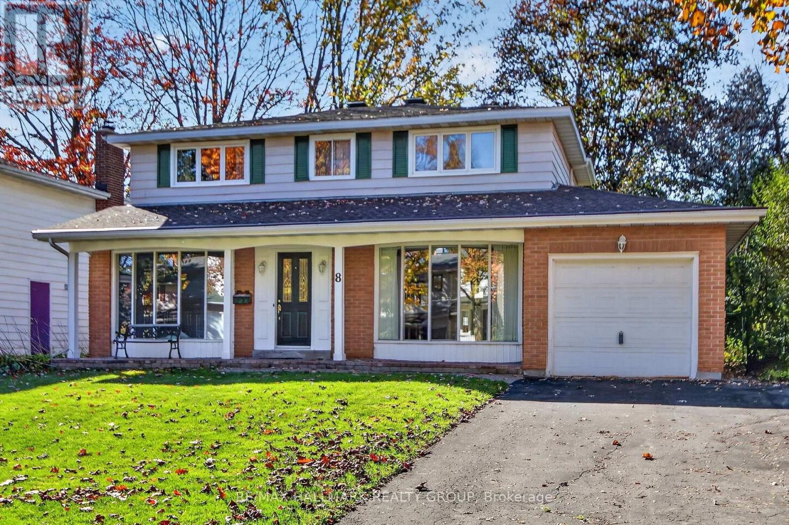 8 Burnview Crescent Property Photo 2
