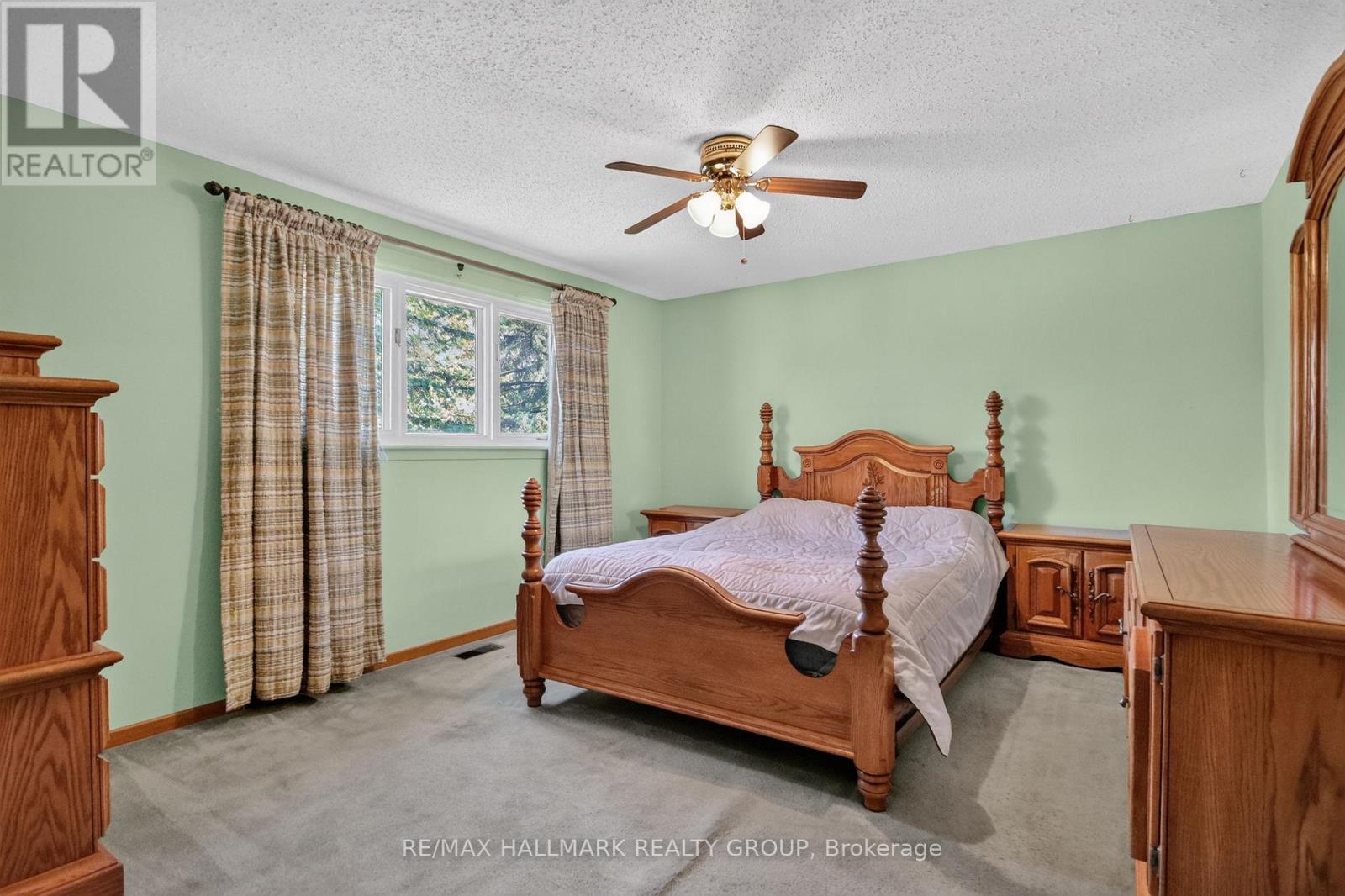 8 Burnview Crescent Property Photo 16