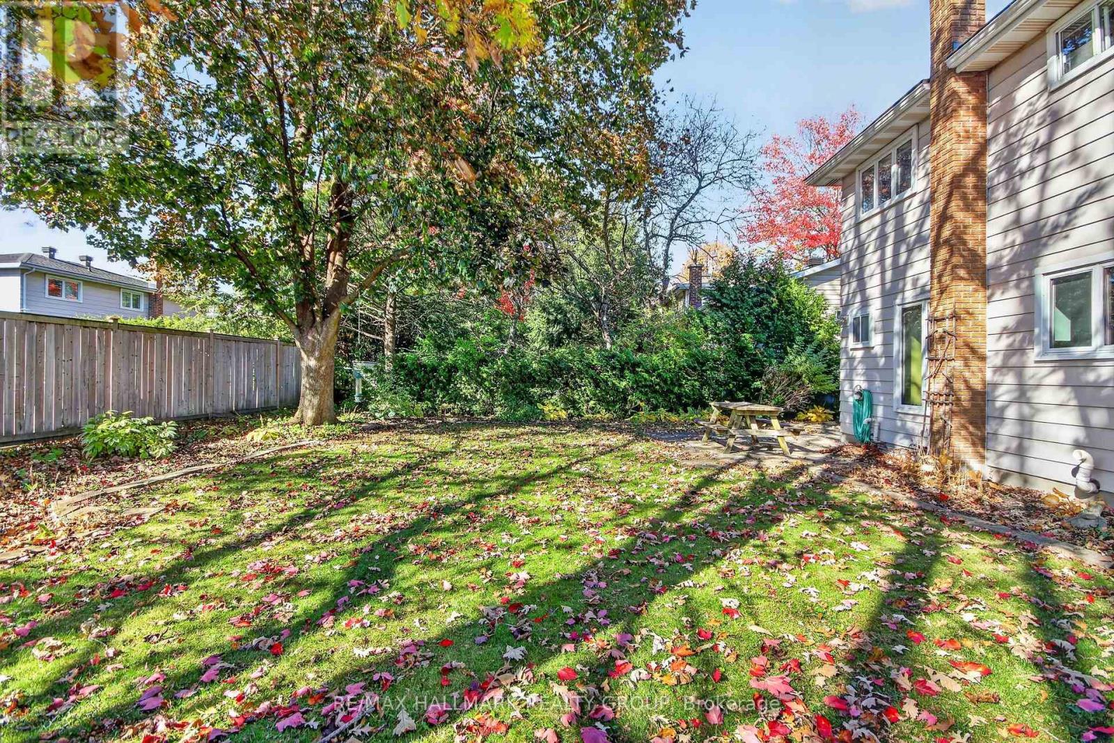 8 Burnview Crescent Property Photo 19