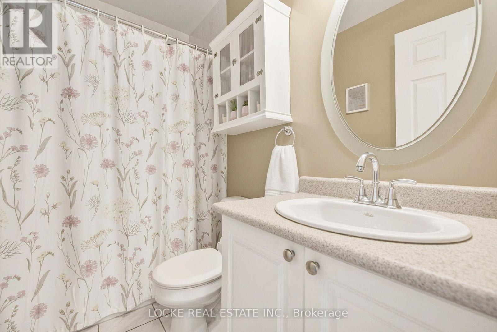 2174 Saturn Crescent Property Photo 28