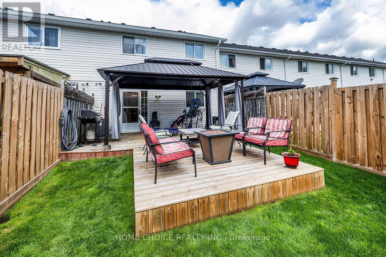 43 Ballantine Street Property Photo 27