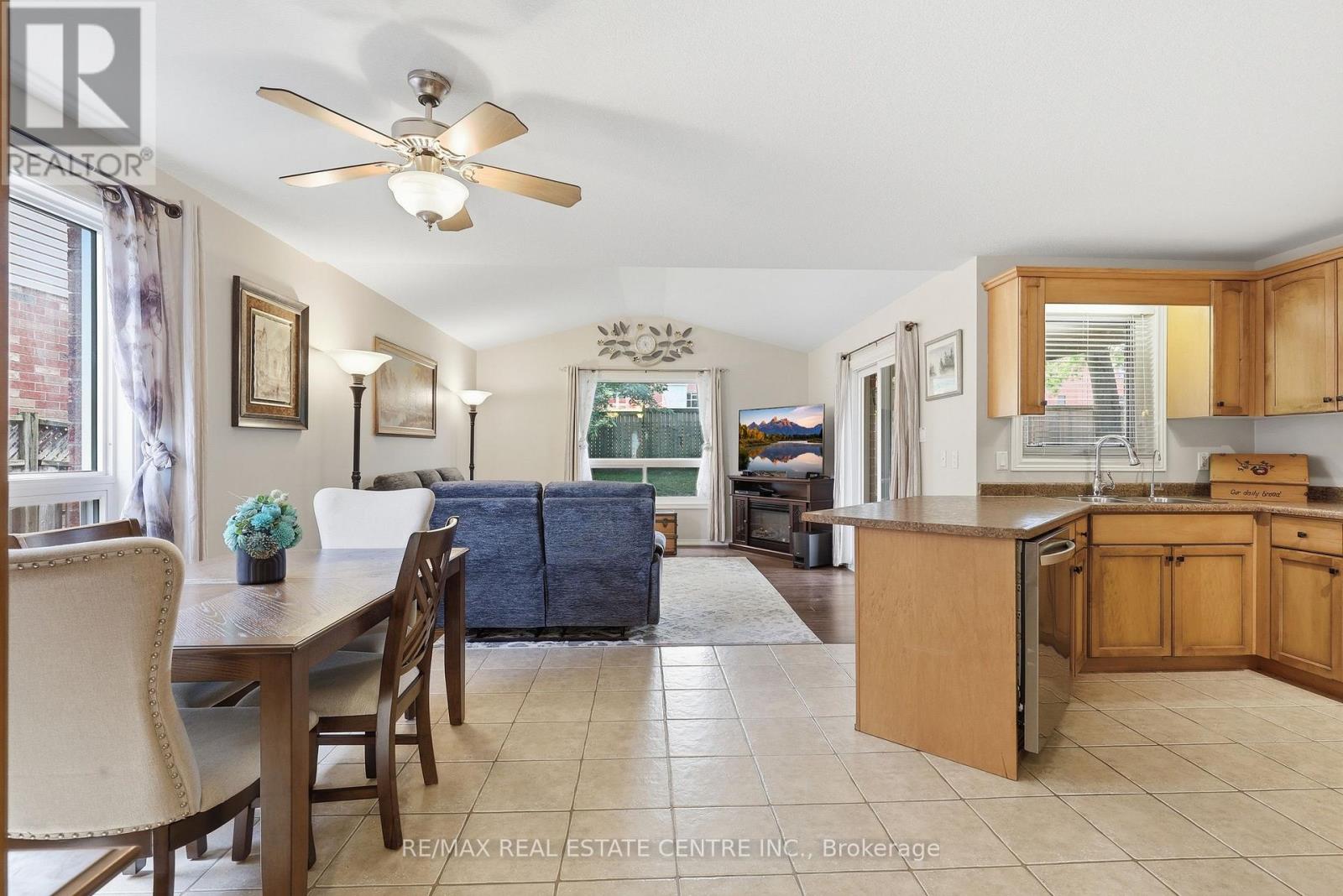 165 Silk Drive Property Photo 7