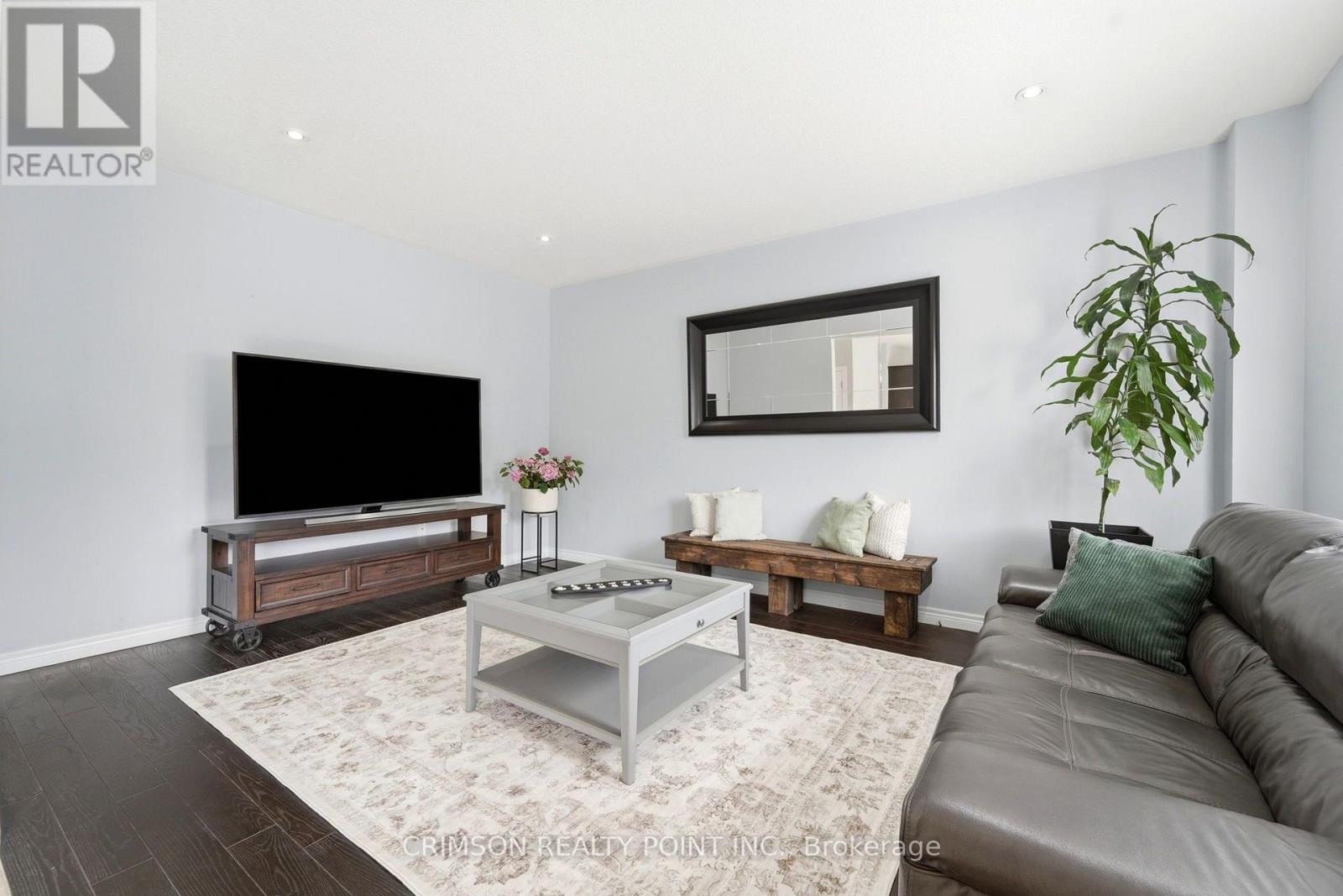 51 Whitworth Terrace Property Photo 15