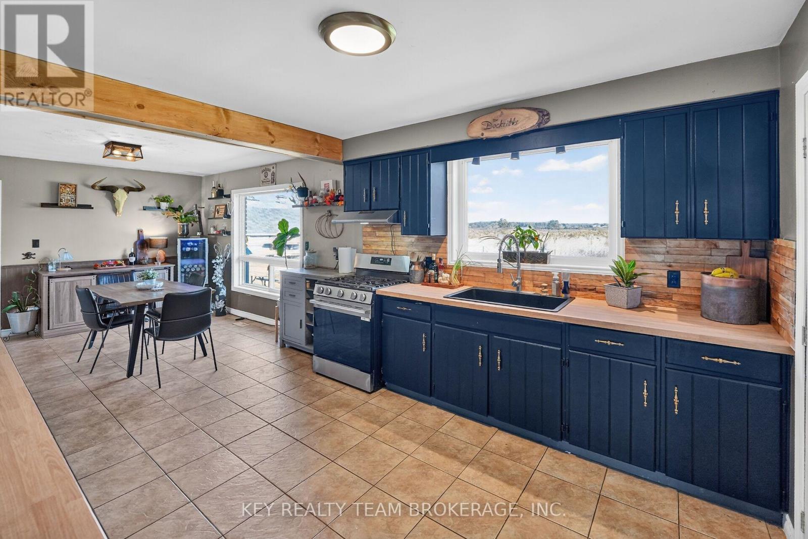 3216 Hall Road Property Photo 16