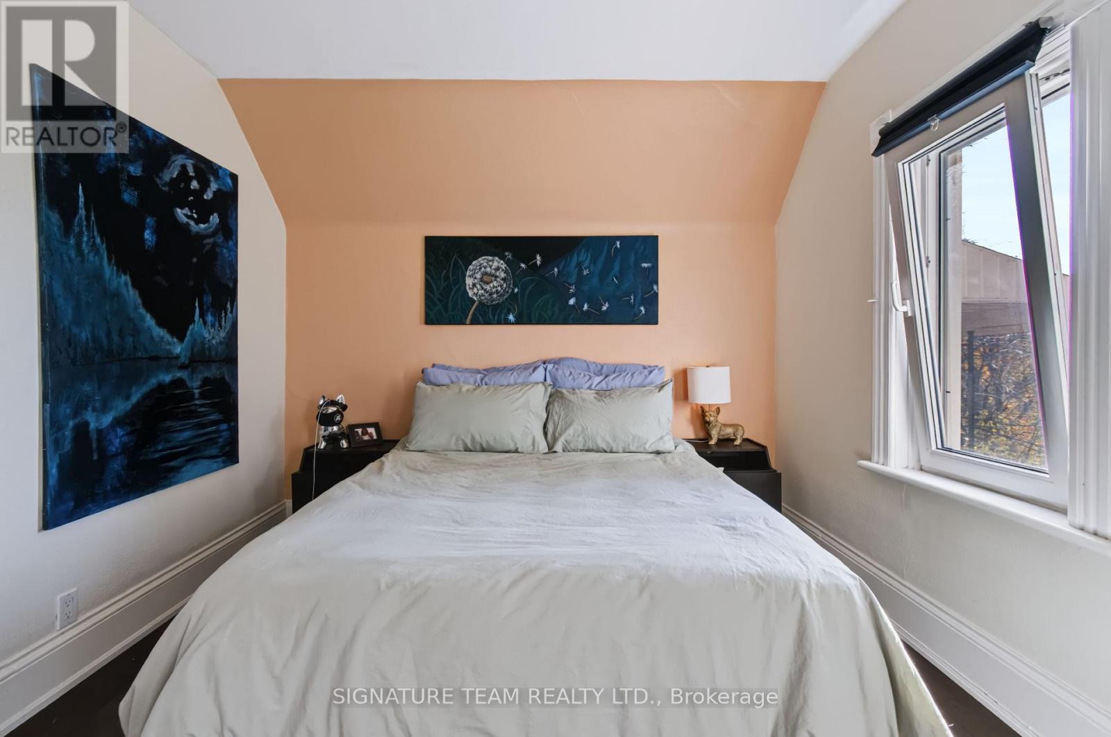 376 Centre Street Property Photo 16