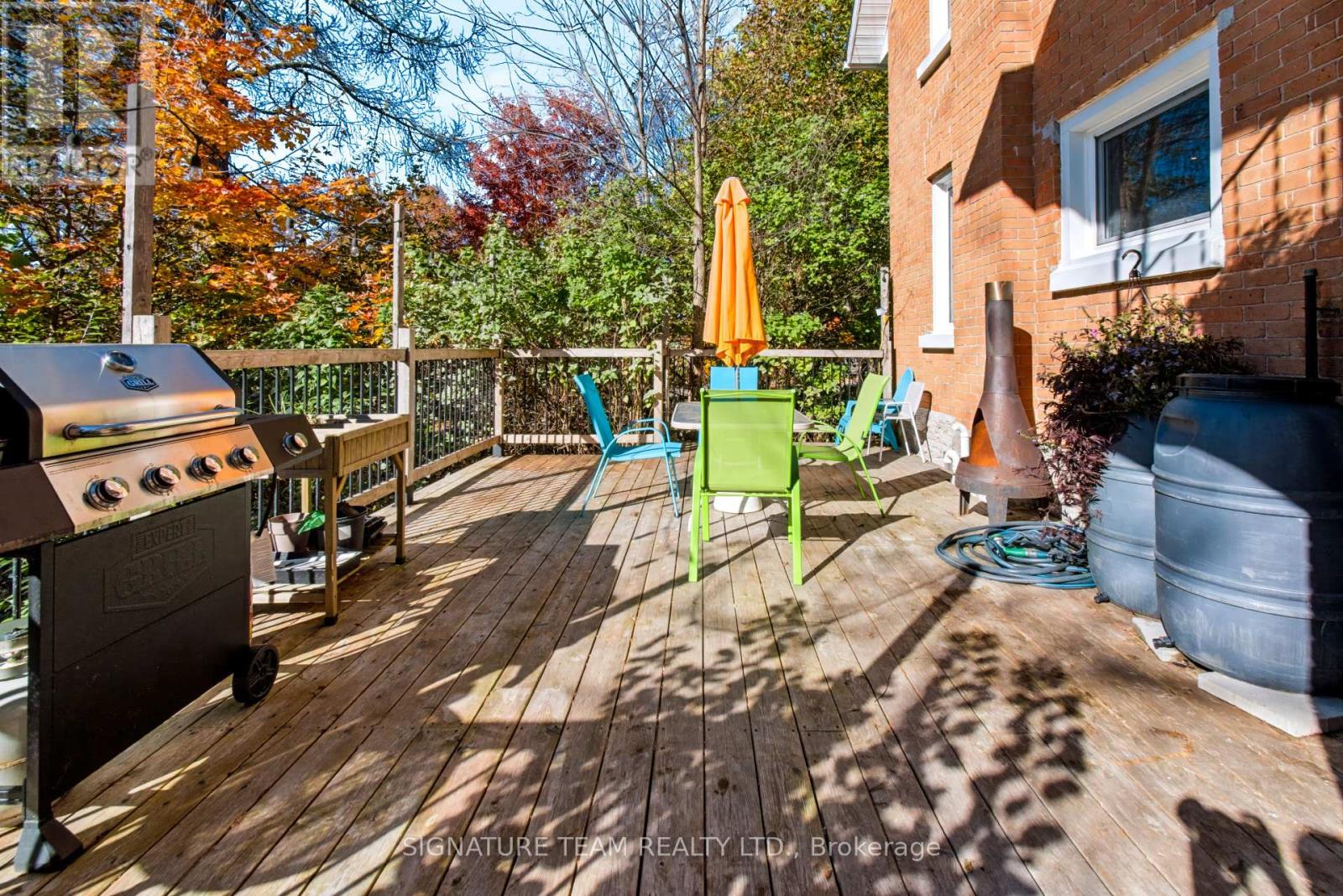 376 Centre Street Property Photo 20