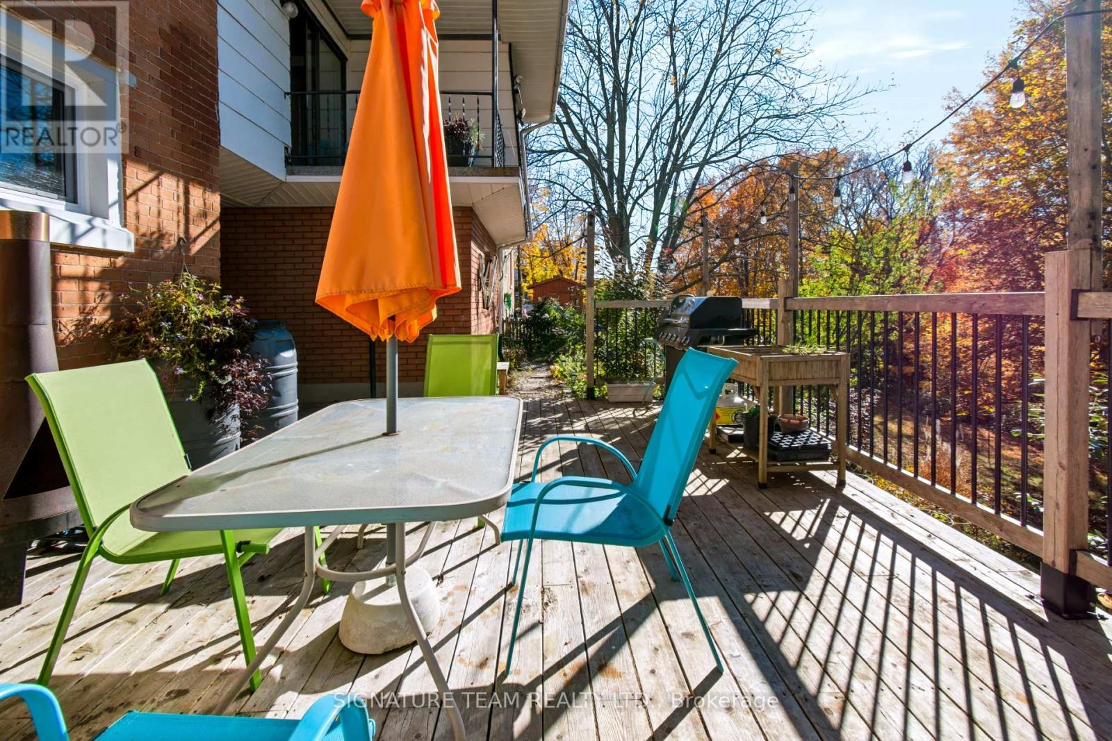 376 Centre Street Property Photo 22
