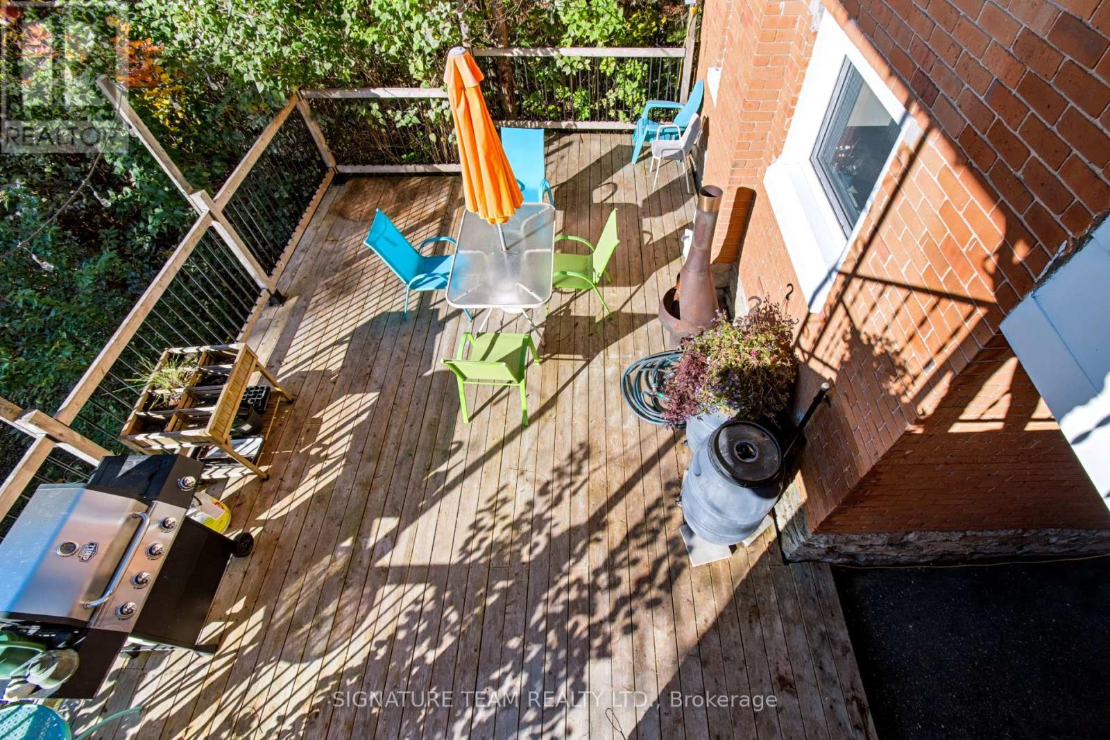 376 Centre Street Property Photo 31