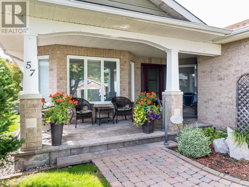 57 Amberlakes Drive Property Photo 5