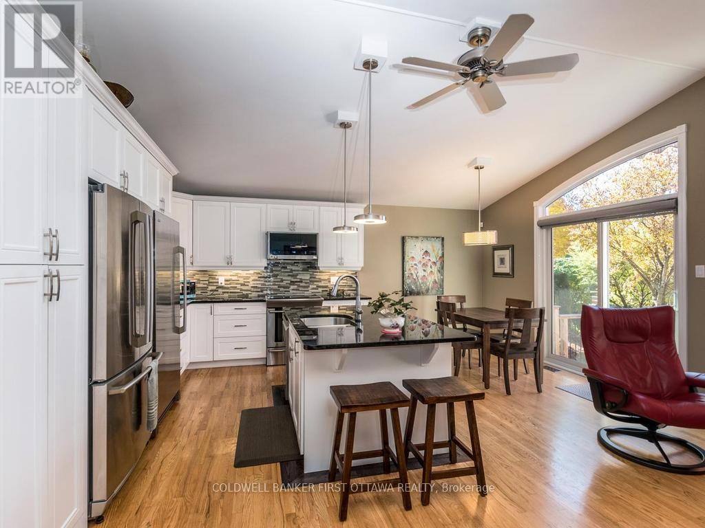 57 Amberlakes Drive Property Photo 13