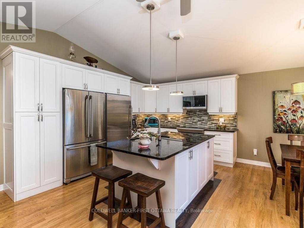 57 Amberlakes Drive Property Photo 14
