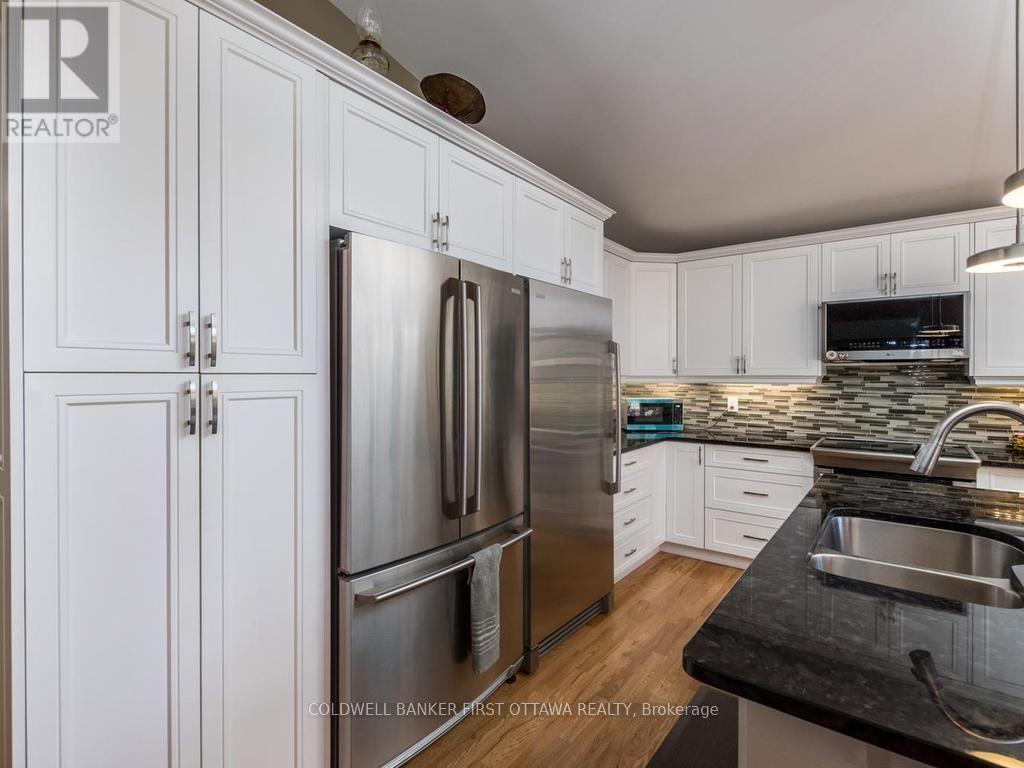 57 Amberlakes Drive Property Photo 15