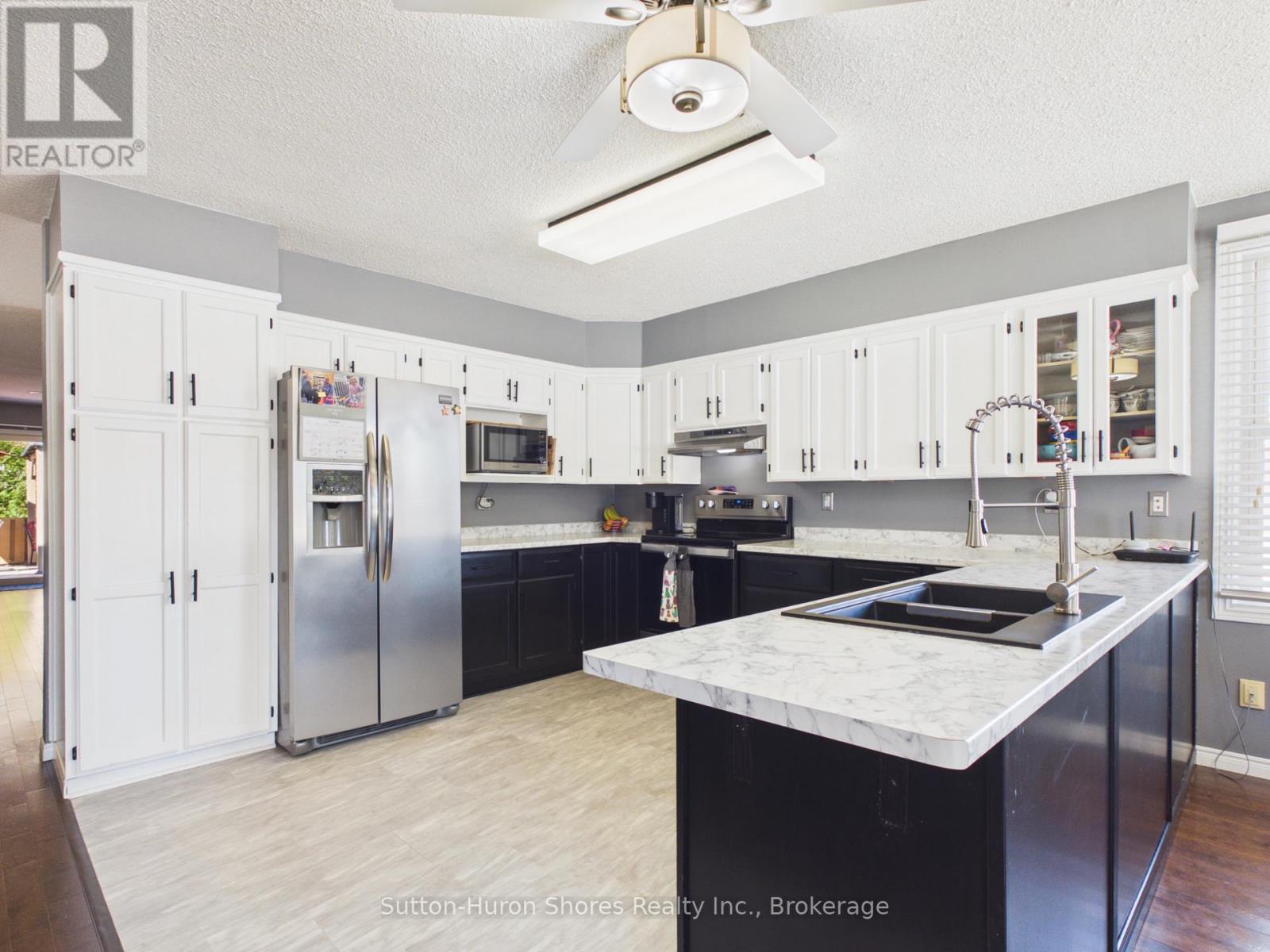 366 Goderich Street Property Photo 5