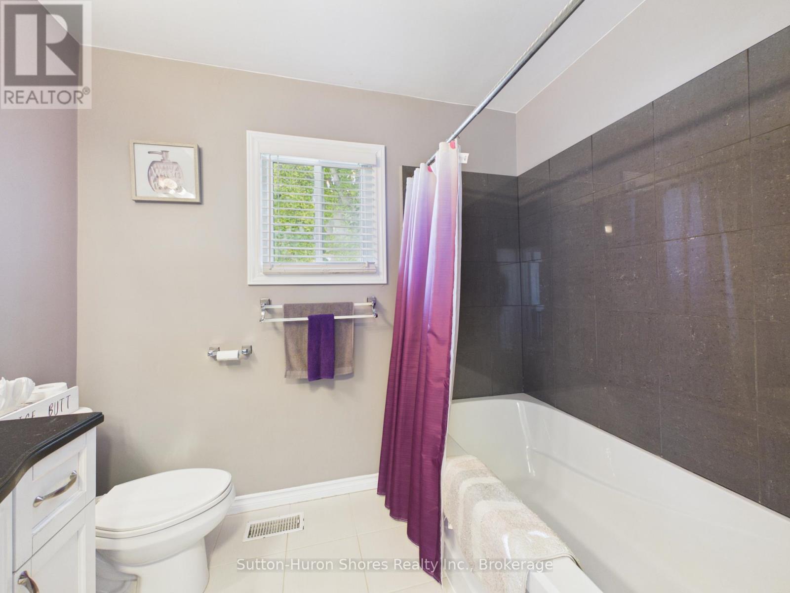 366 Goderich Street Property Photo 12