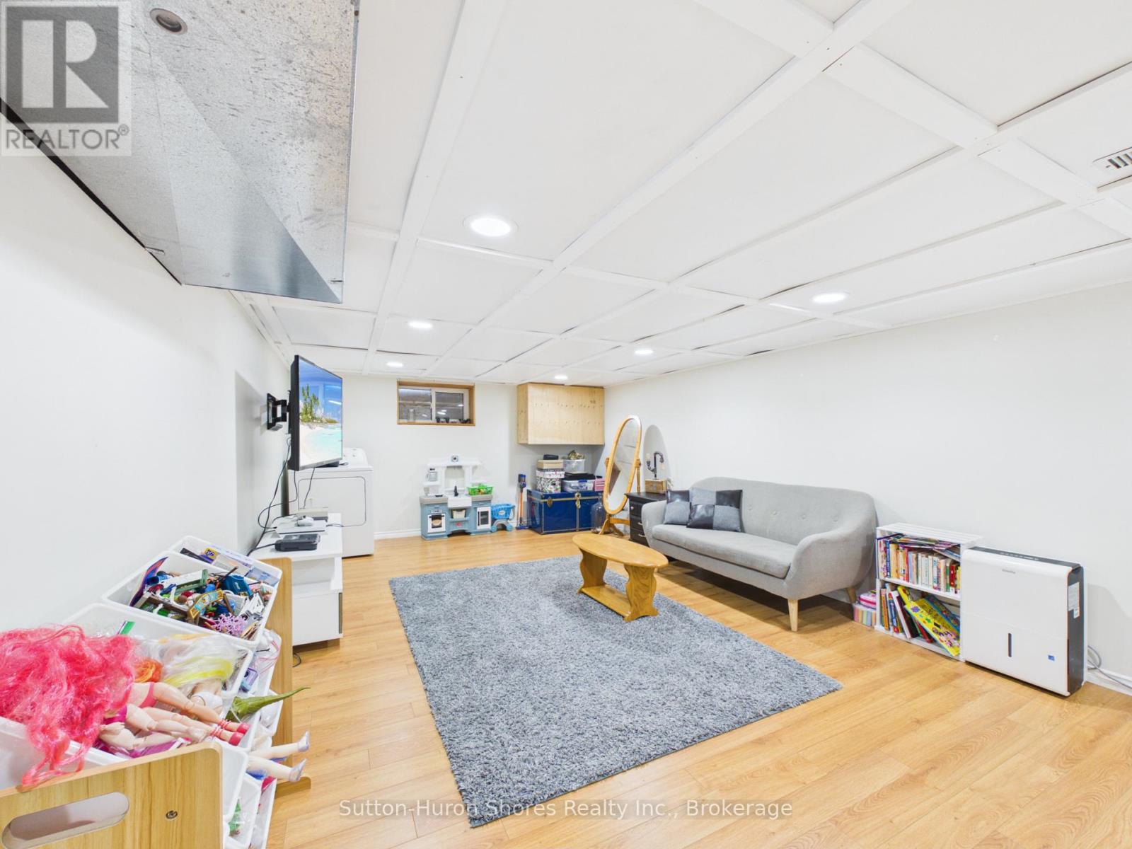 366 Goderich Street Property Photo 22