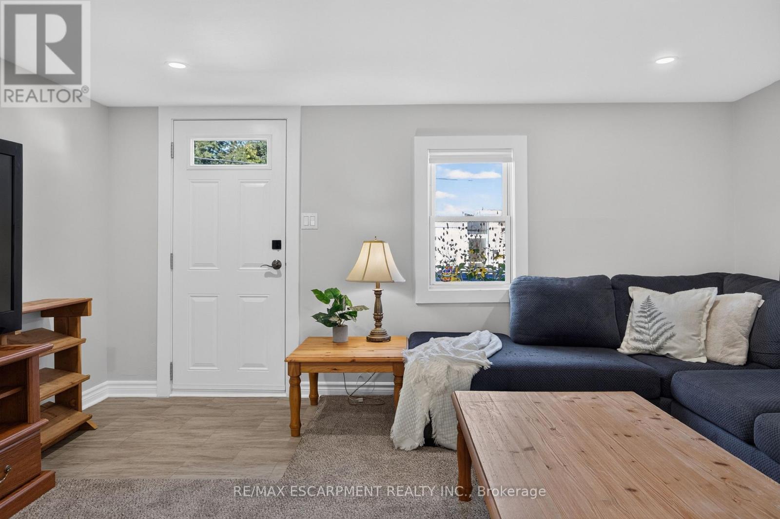 60 Division Street Property Photo 7