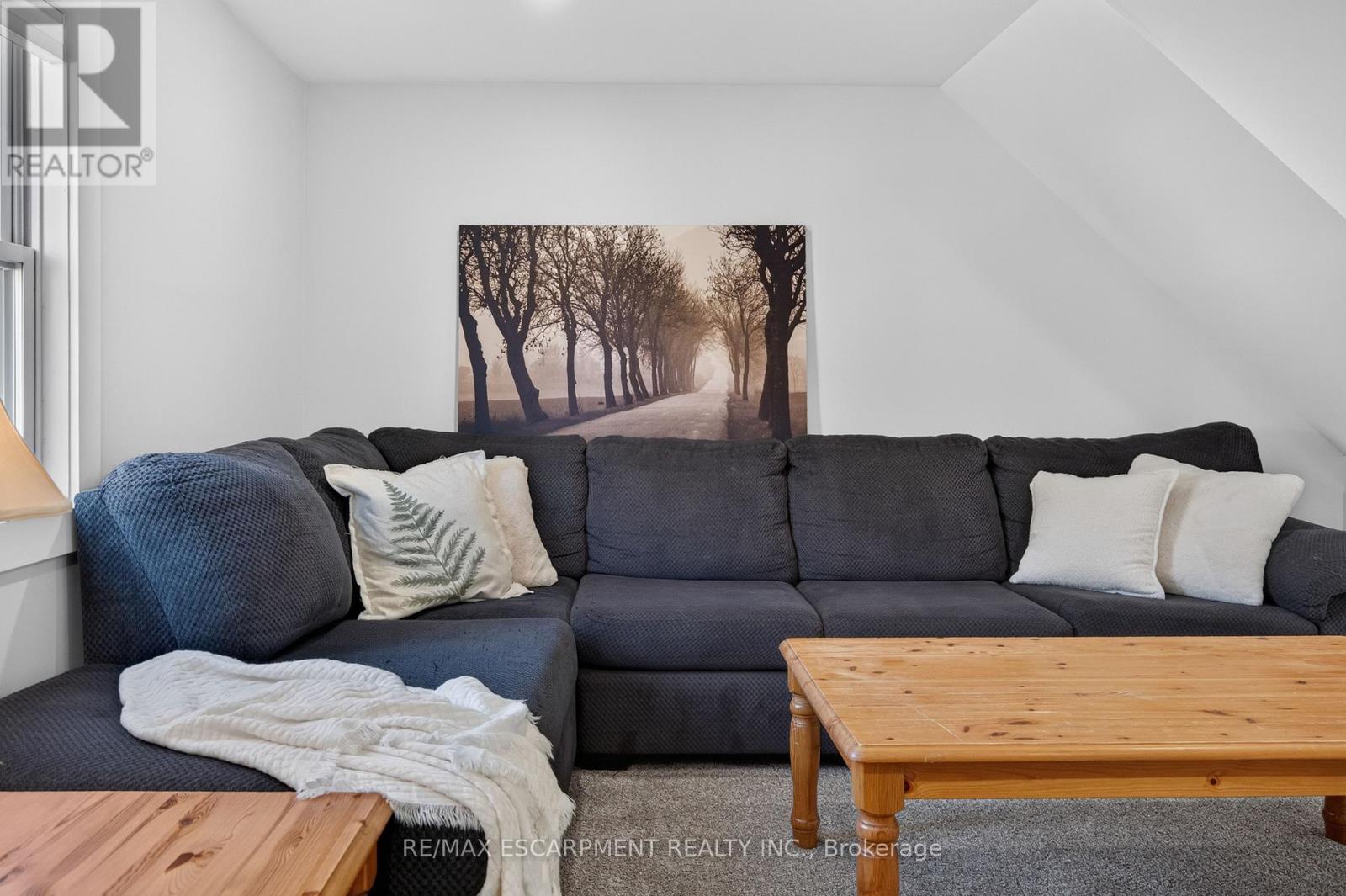 60 Division Street Property Photo 8