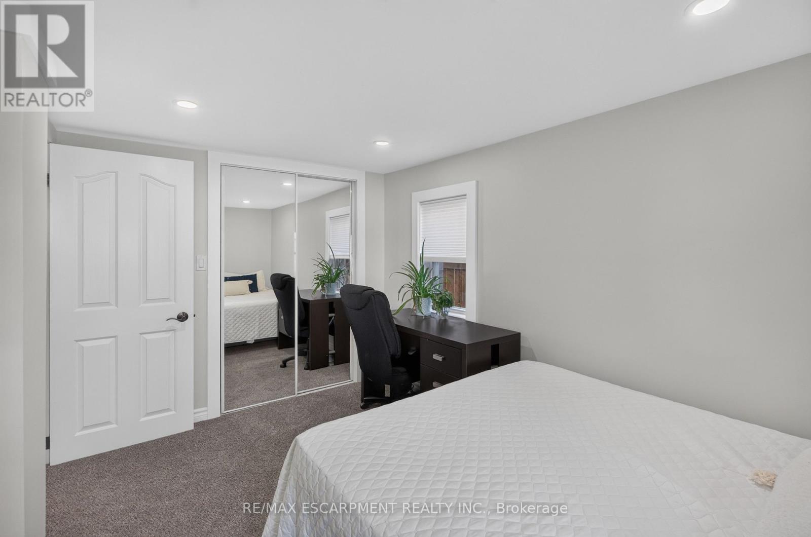 60 Division Street Property Photo 13