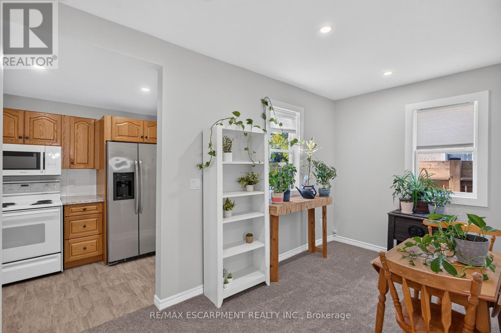 60 Division Street Property Photo 16