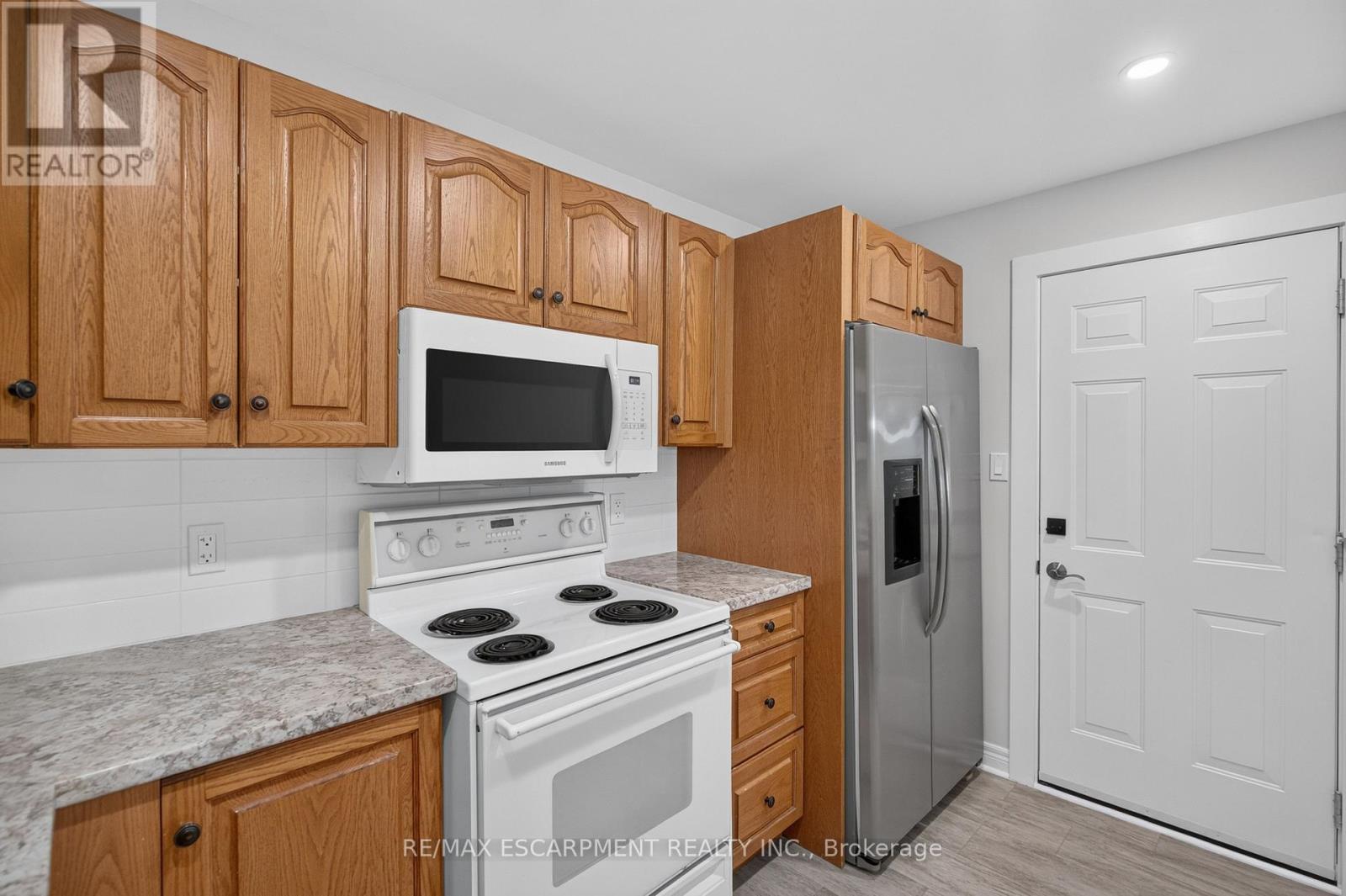 60 Division Street Property Photo 21