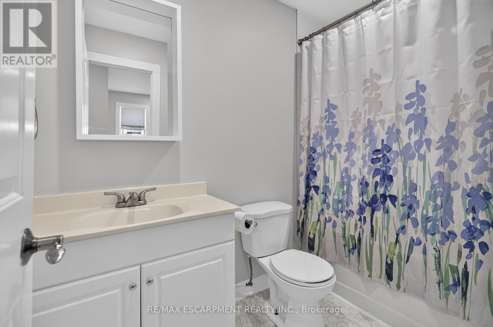 60 Division Street Property Photo 23