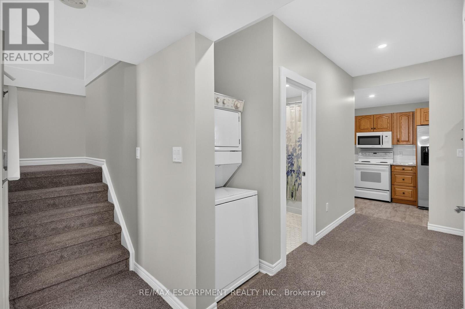 60 Division Street Property Photo 25