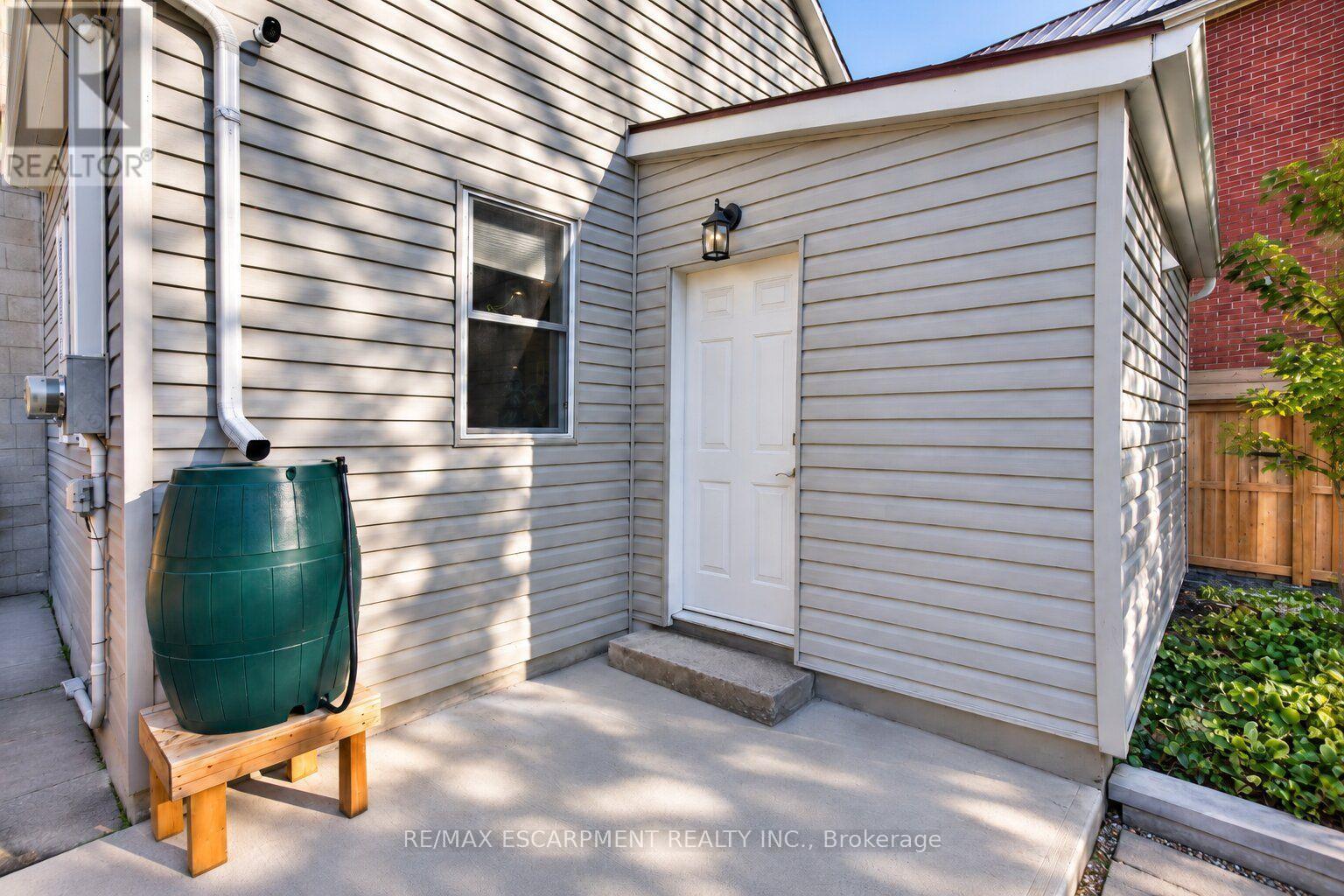 60 Division Street Property Photo 29