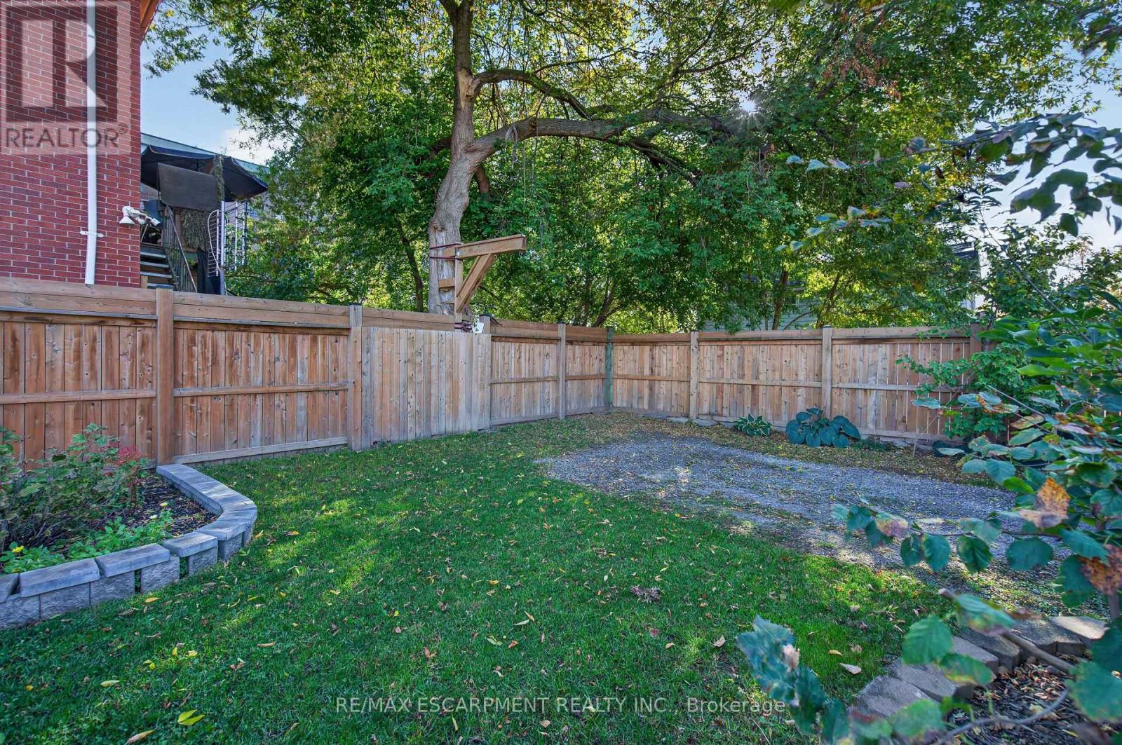 60 Division Street Property Photo 33