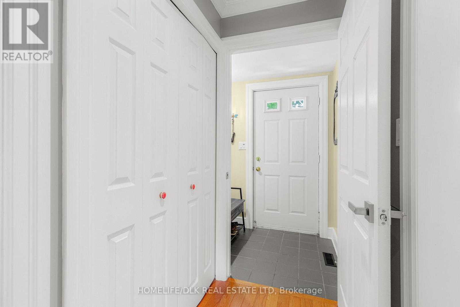18 Country Club Place Property Photo 11