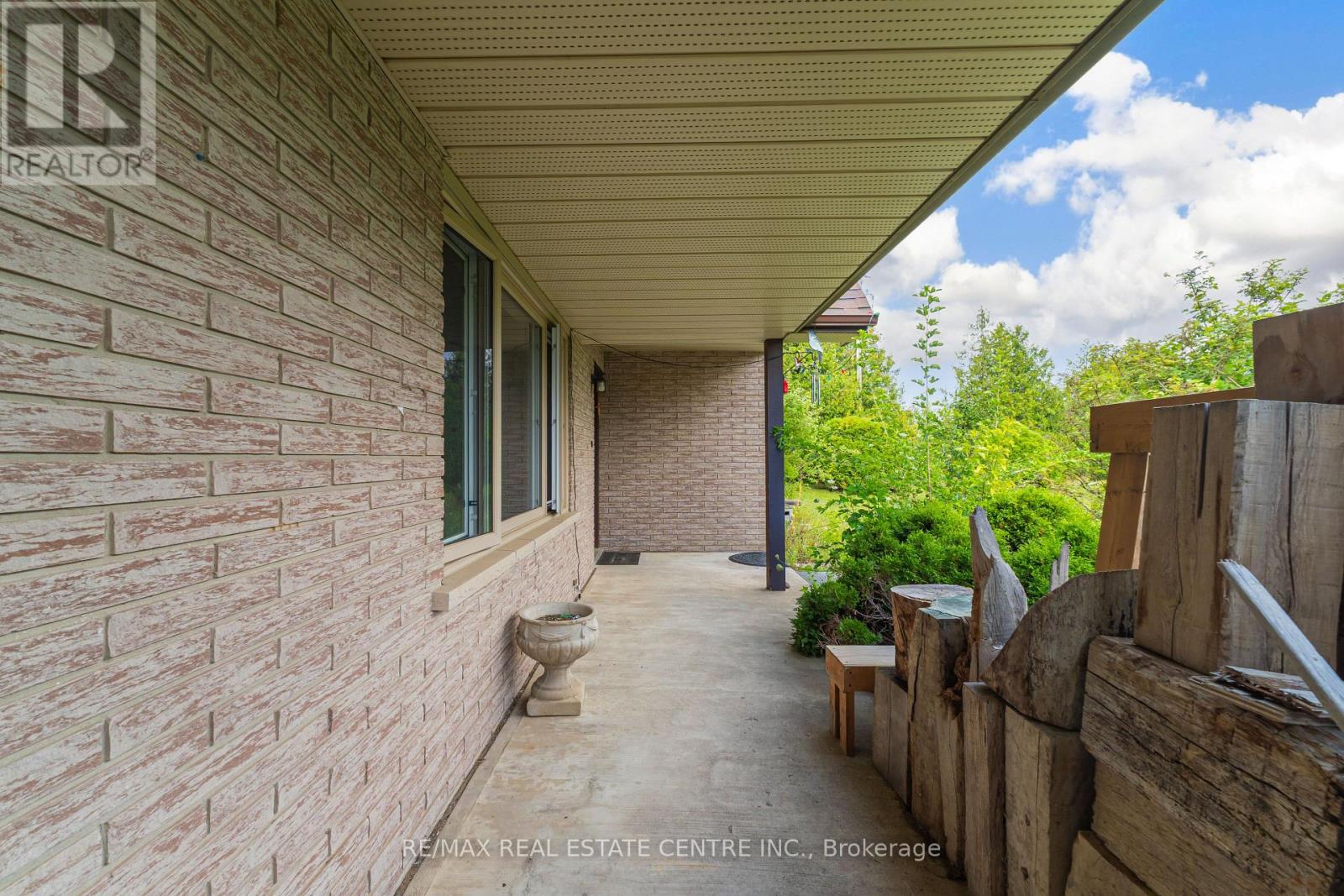 8438 Hwy 7 Property Photo 9