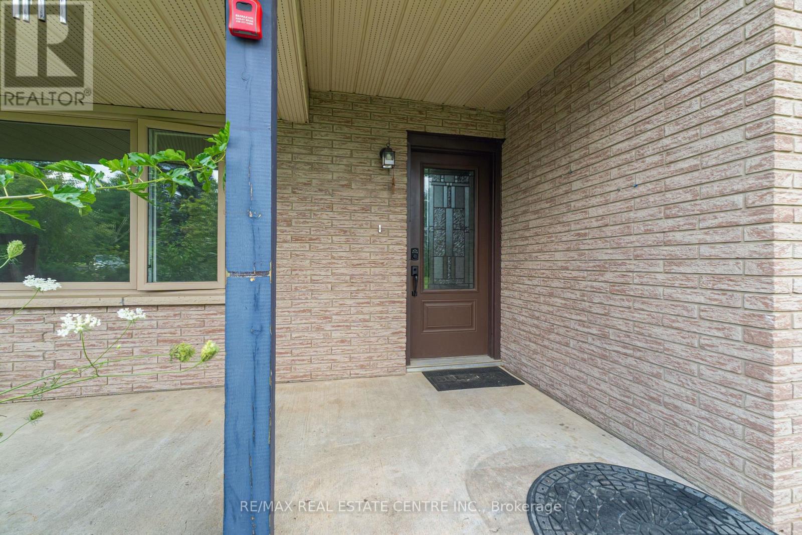 8438 Hwy 7 Property Photo 10