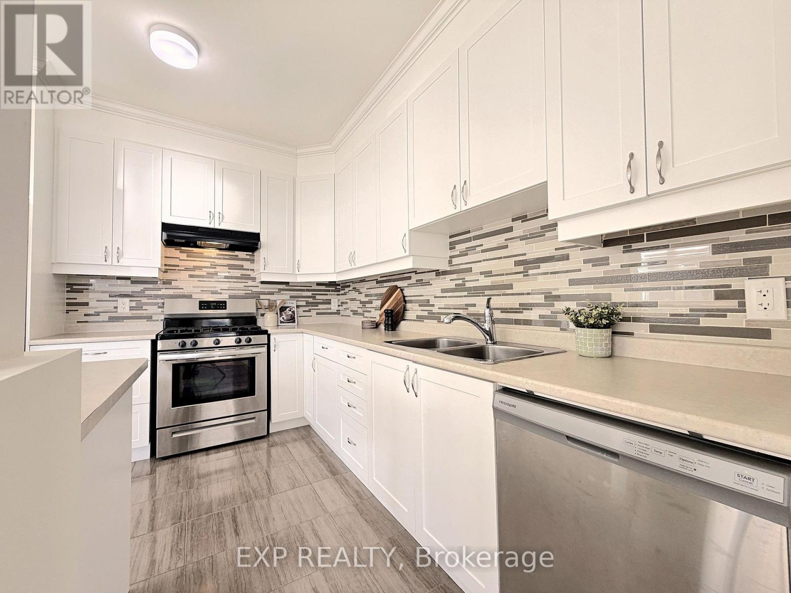 591 Catleaf Row Property Photo 19