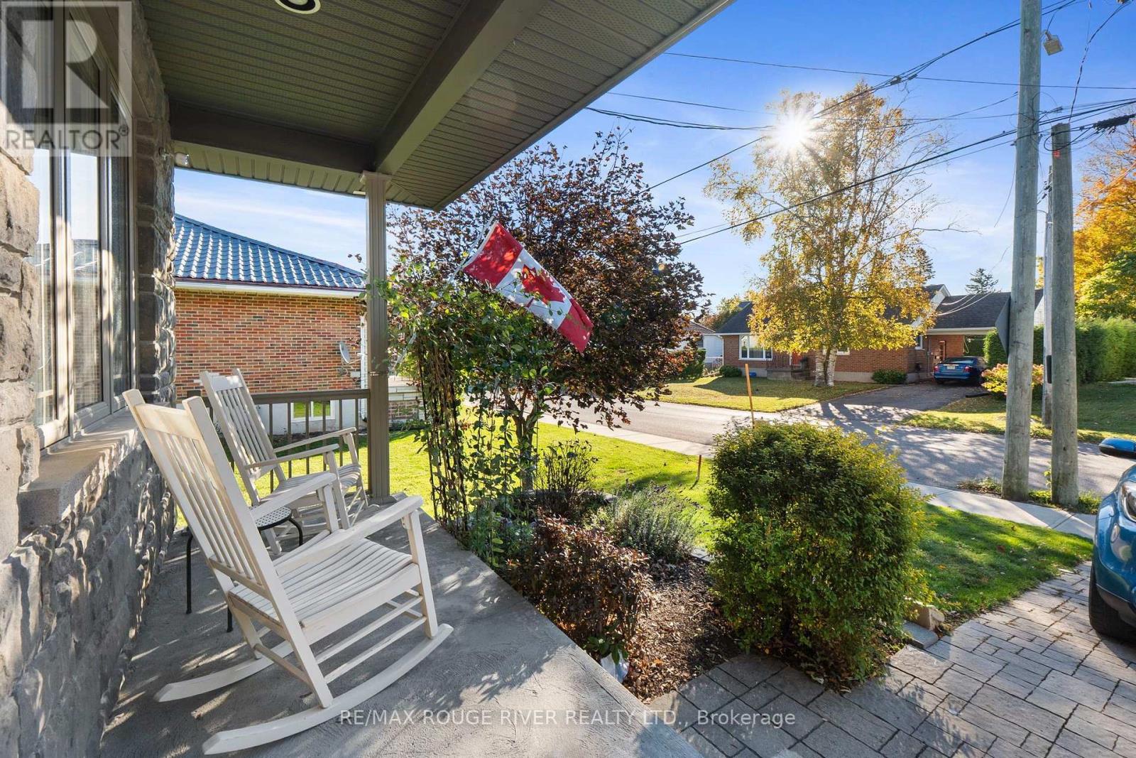 42a Chapel Street Property Photo 6