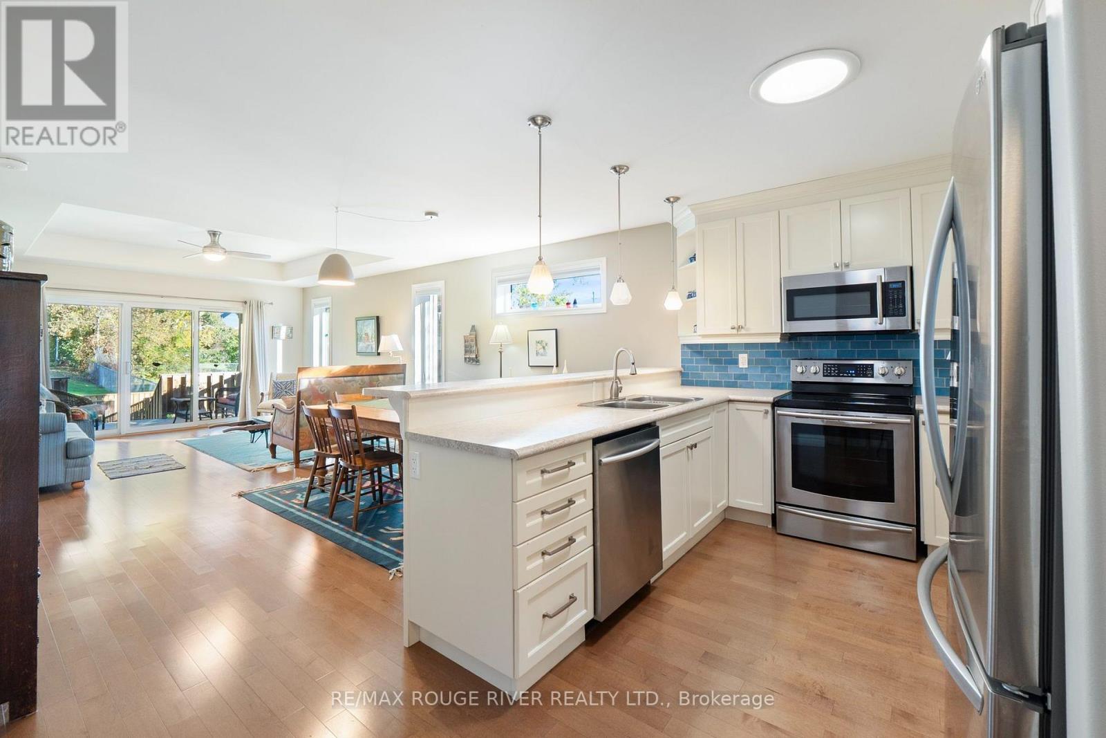 42a Chapel Street Property Photo 8