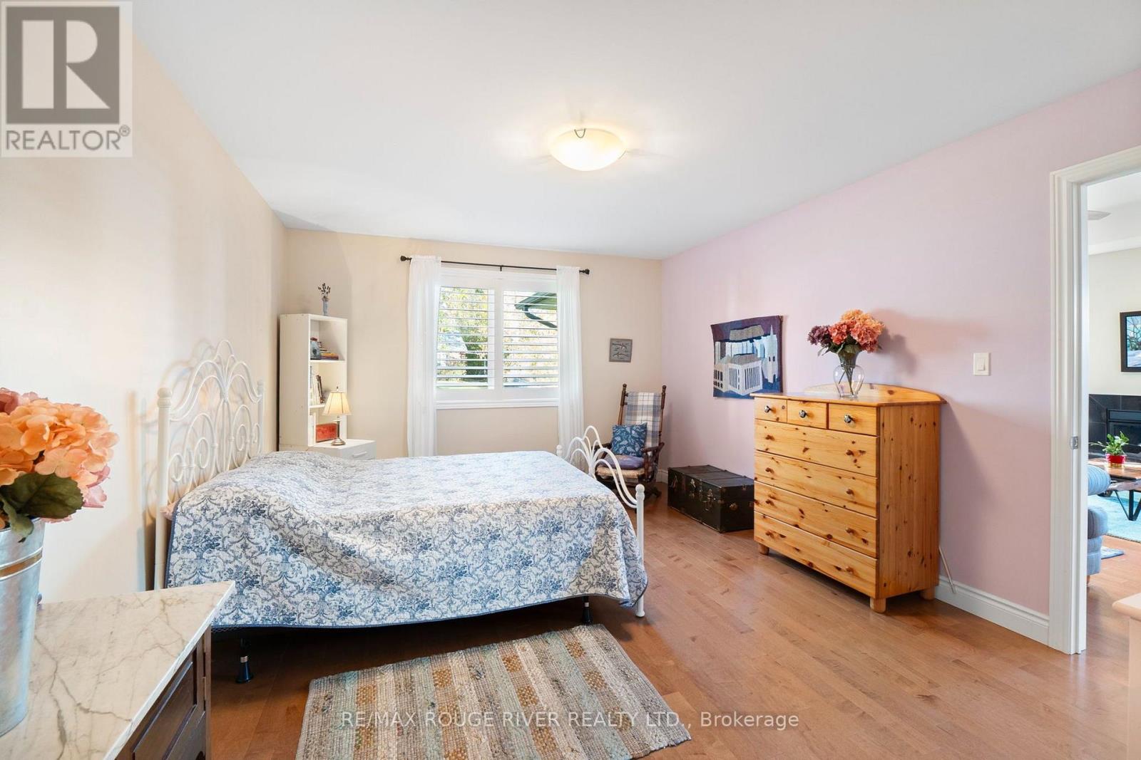 42a Chapel Street Property Photo 23