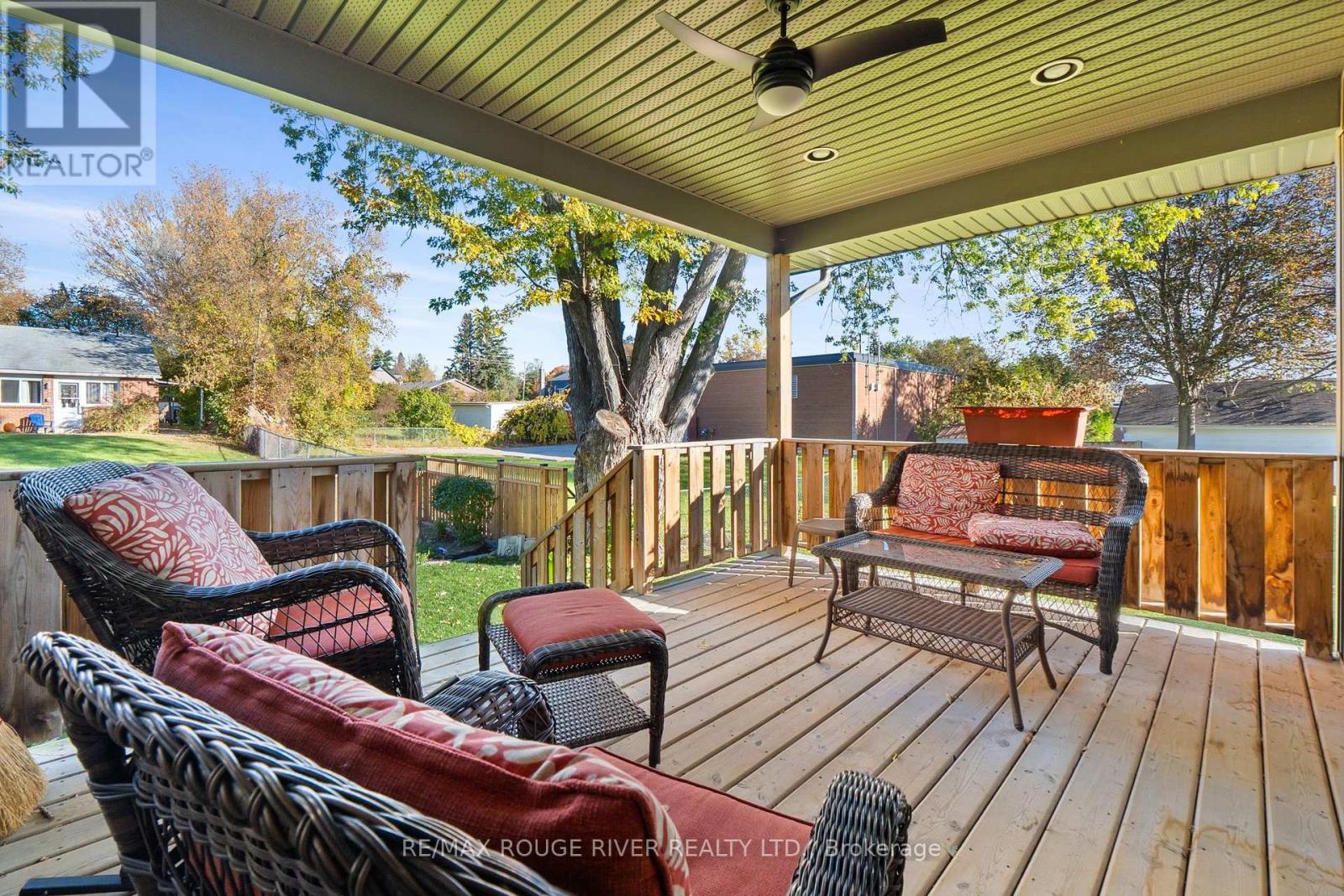 42a Chapel Street Property Photo 37